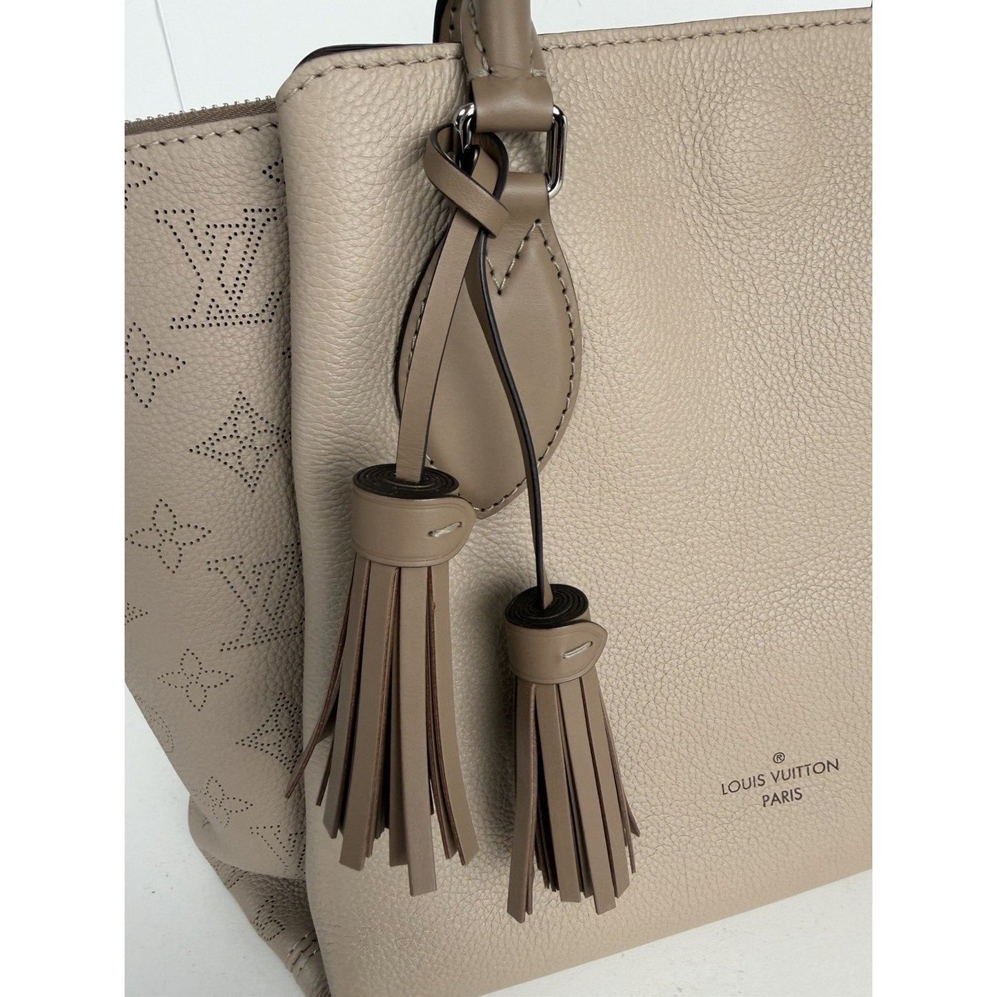 Louis Vuitton Haumea Top Handle Bag in Beige Galet Mahina Leather 2018 B-1