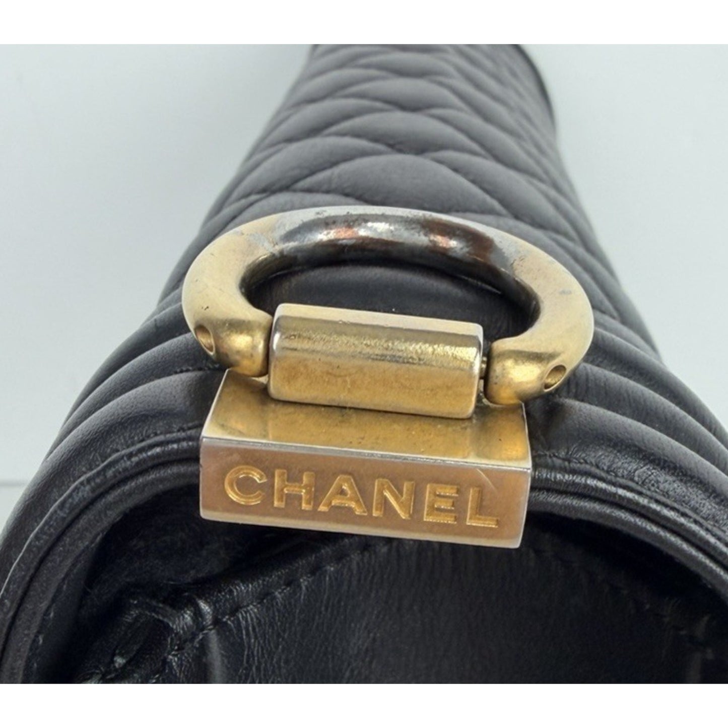Chanel Boy New Medium Bag in Black Quilted Leather 2019 Gold HW E8