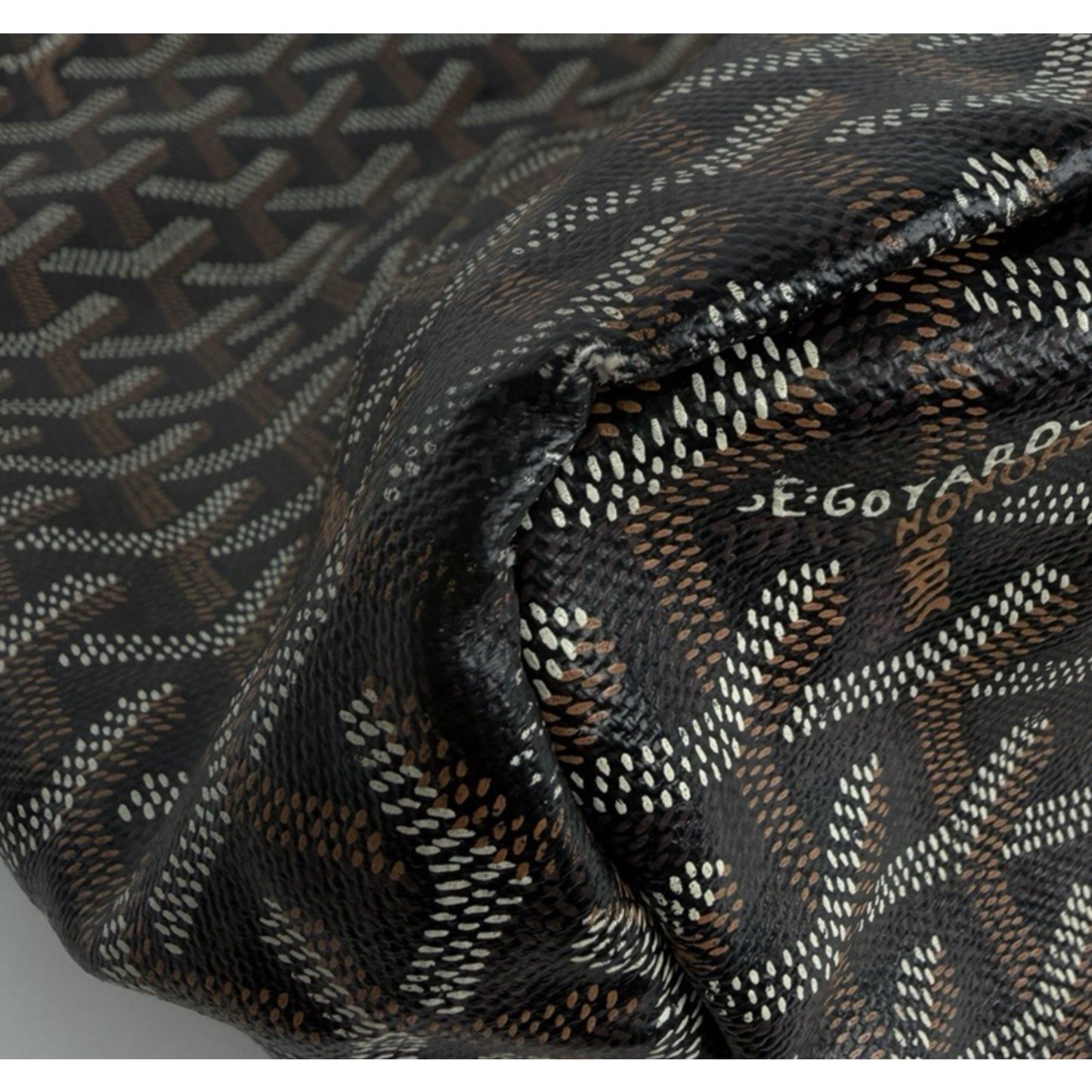 Goyard Saint Louis PM Tote Bag in Black & Tan Classic Chevron Coated Canvas D2
