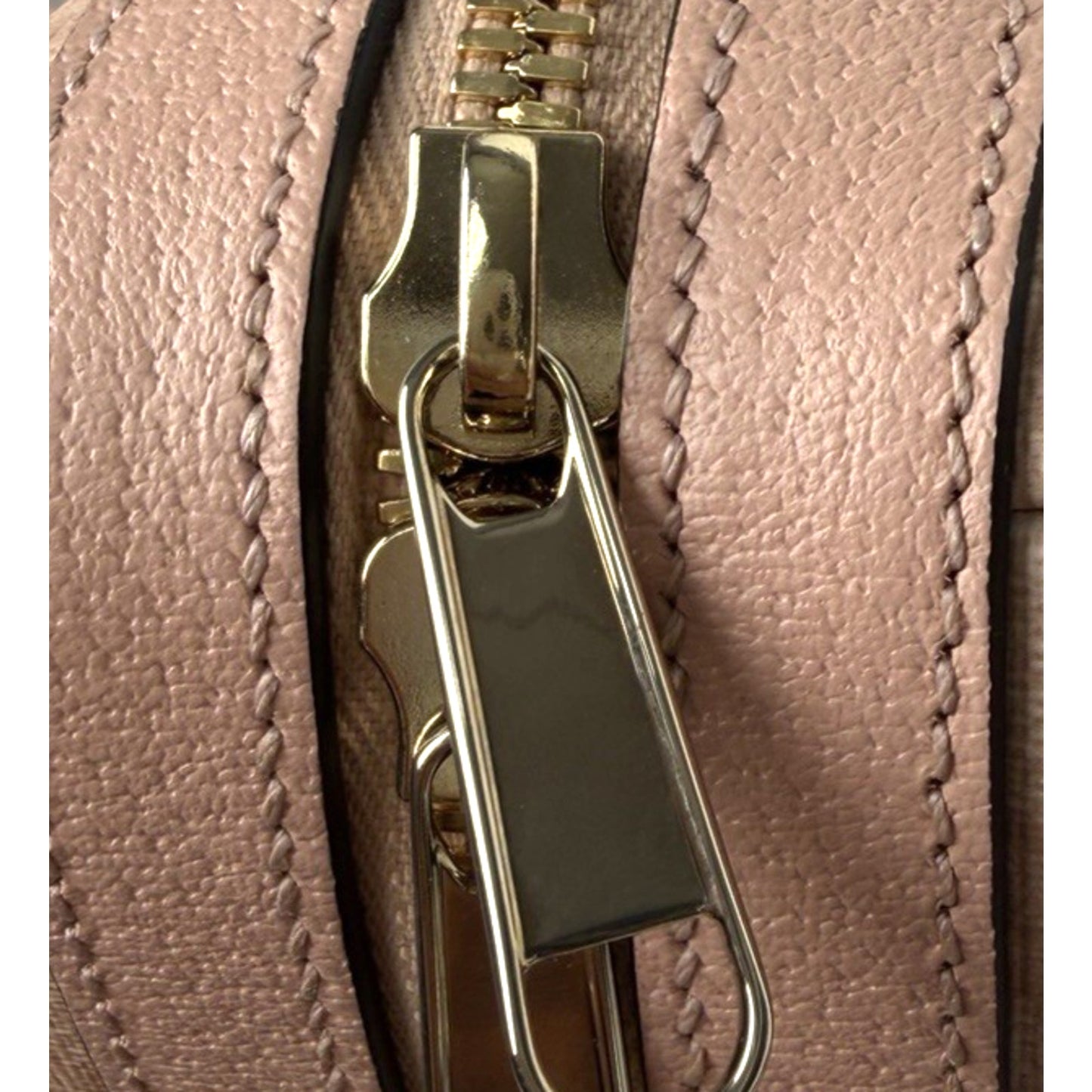 Gucci Ophidia Medium Duffle Bag in Dusty Pink GG Supreme Canvas and Leather S