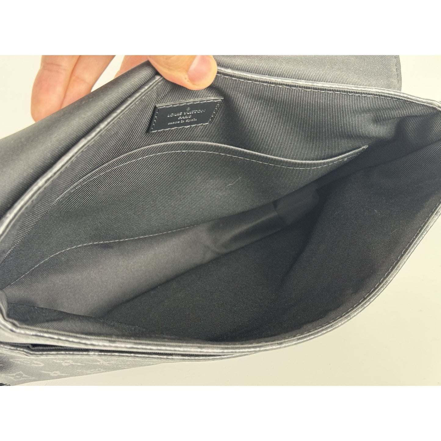 Louis Vuitton District PM Messenger Bag in Monogram Eclipse Canvas D-3