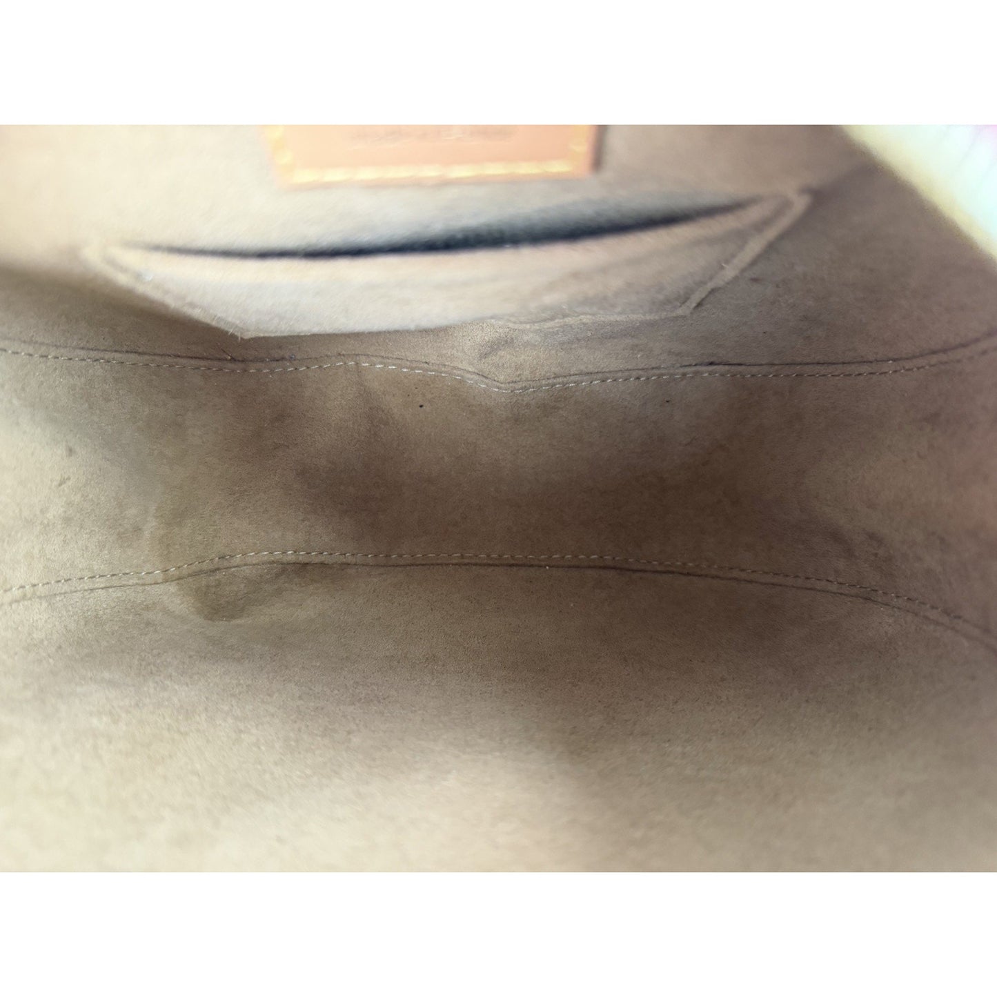 Louis Vuitton Monogram Boite Chapeau Souple MM Bag in LV Monogram Canvas 2019 C7