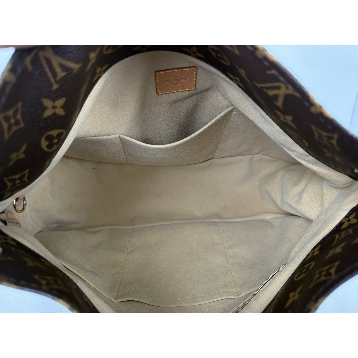 Louis Vuitton Artsy Hobo Bag MM in Brown LV Monogram Coated Canvas 2012 E2
