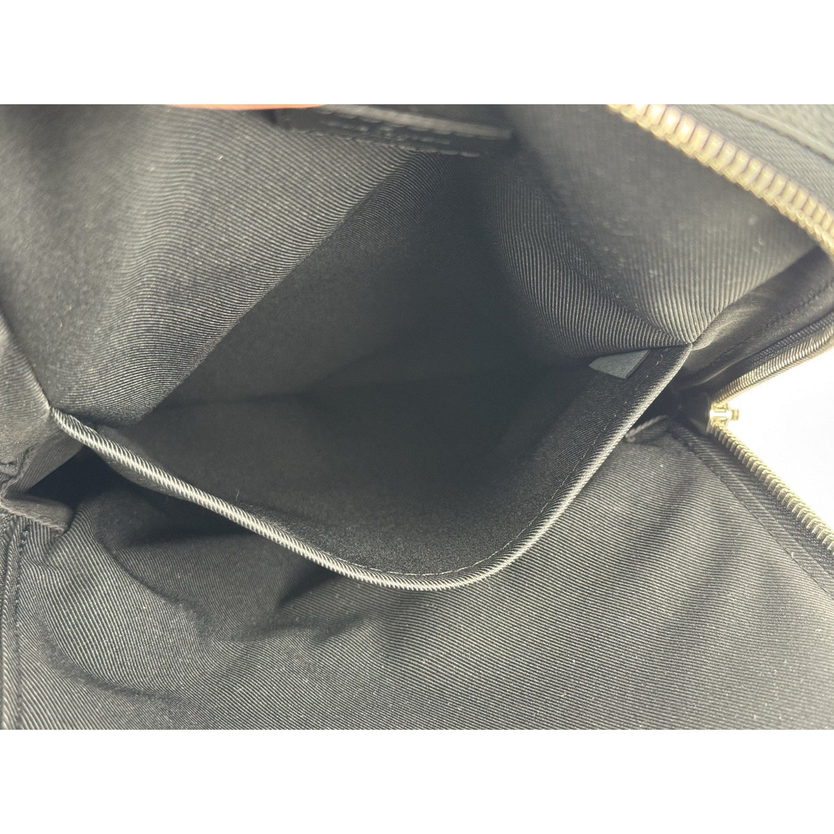 Louis Vuitton Avenue Sling Bag Damier Graphite Canvas D-2