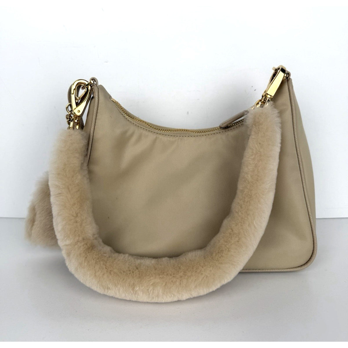 Prada Re-Edition 2005 Chain Shoulder Bag in Beige Nylon with Real Fur Accents E3