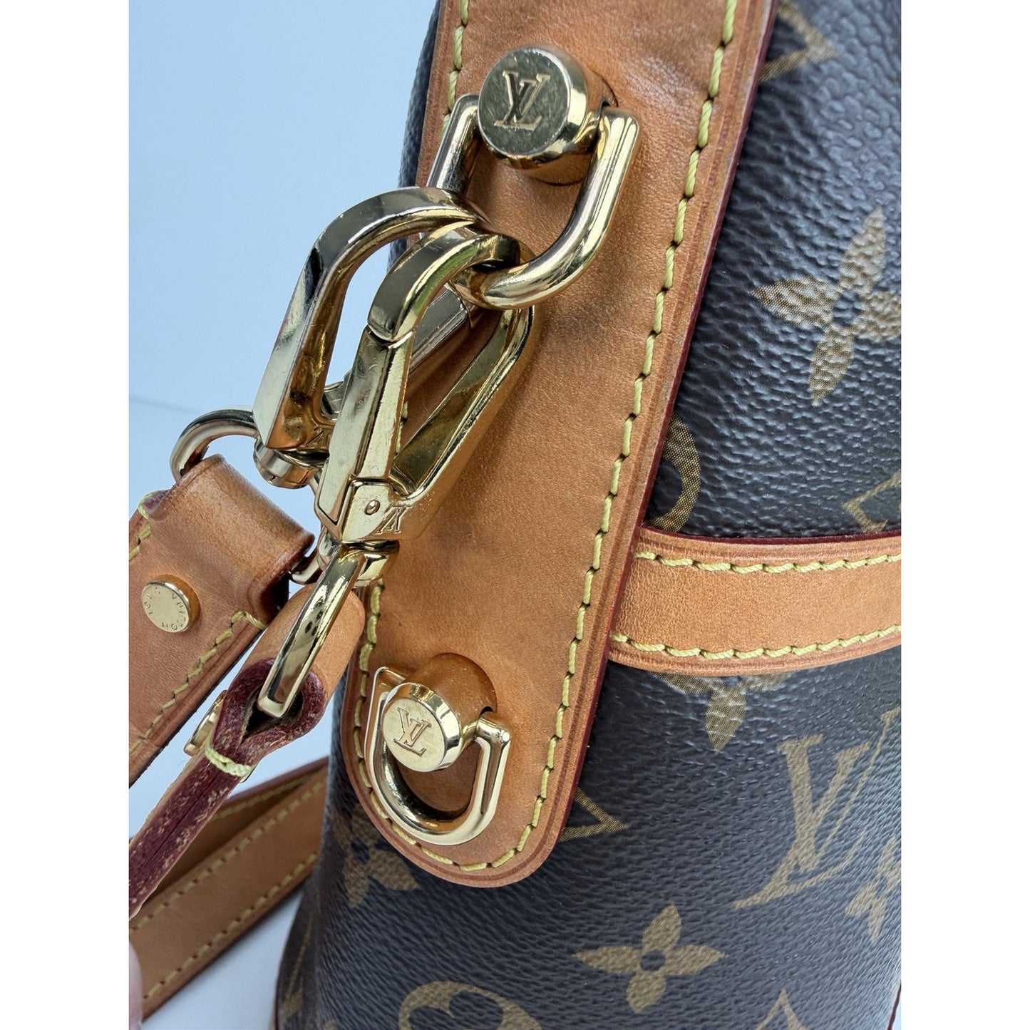 Louis Vuitton Monogram Duffle Bag in Brown Monogram Coated Canvas 2019 S19