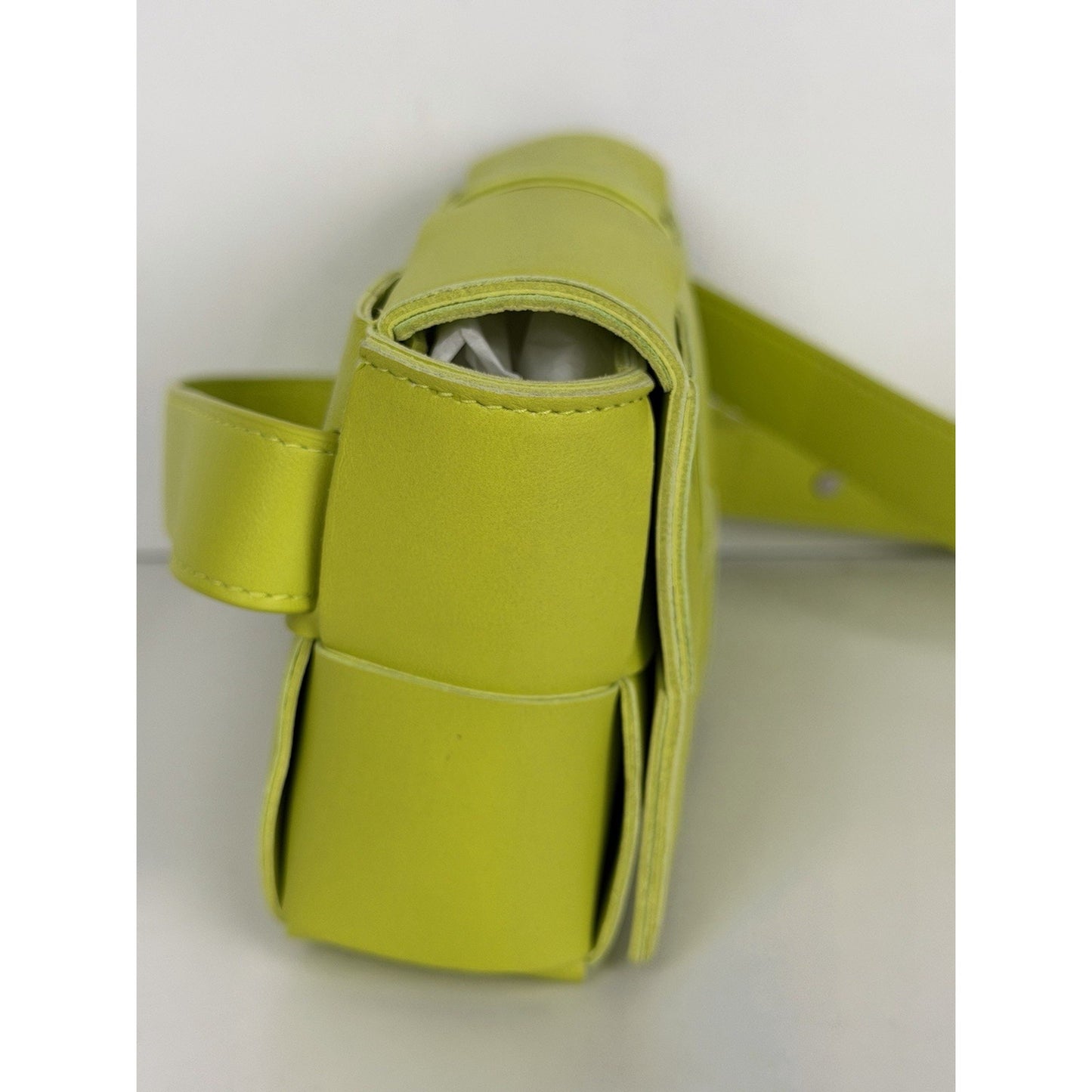 Bottega Veneta Cassette Belt Bag Kiwi-Green Maxi Intrecciato Woven Leather S08