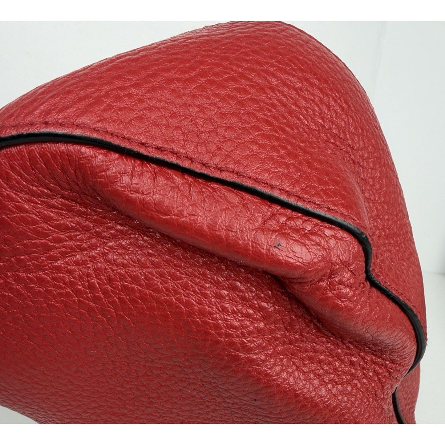 Prada Rubino Vitello Phenix Small Crossbody Bag in Red Leather S01
