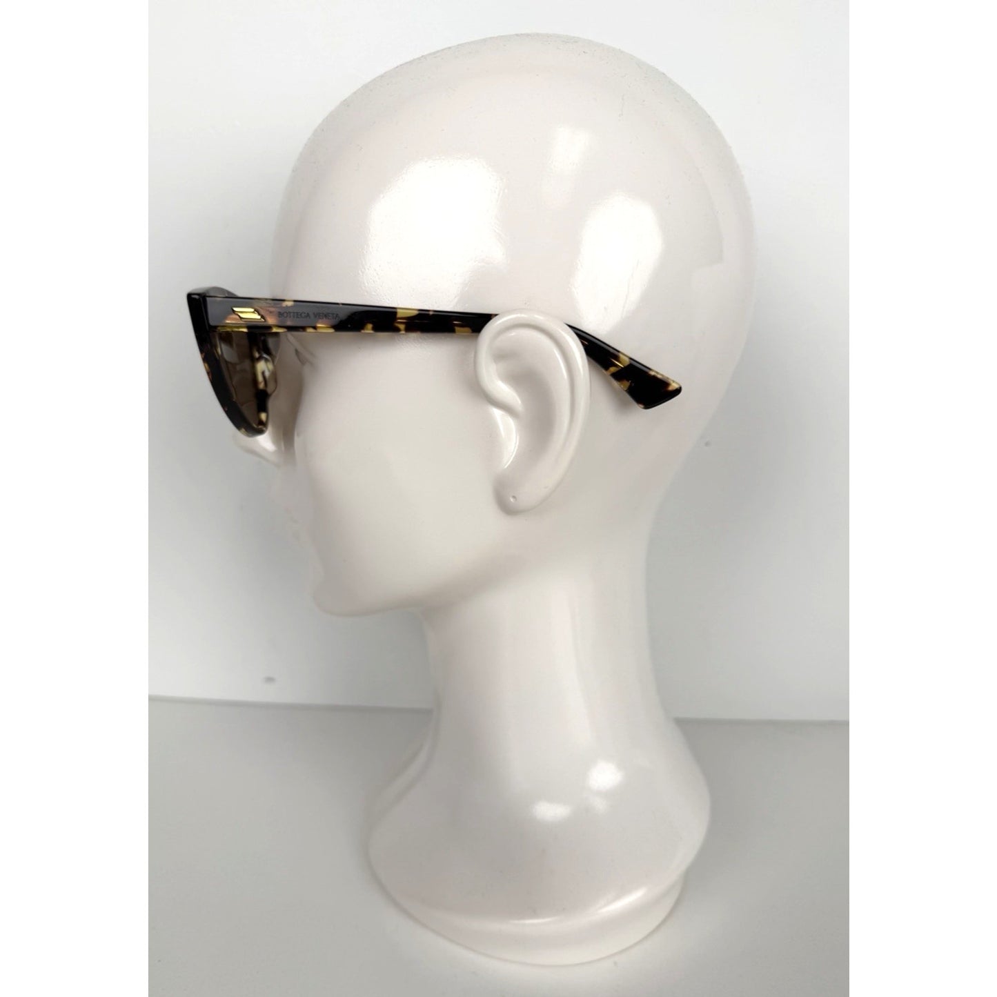 Bottega Veneta Cat-Eye Sunglasses Tortoiseshell Acetate Frame Browns Lenses O1