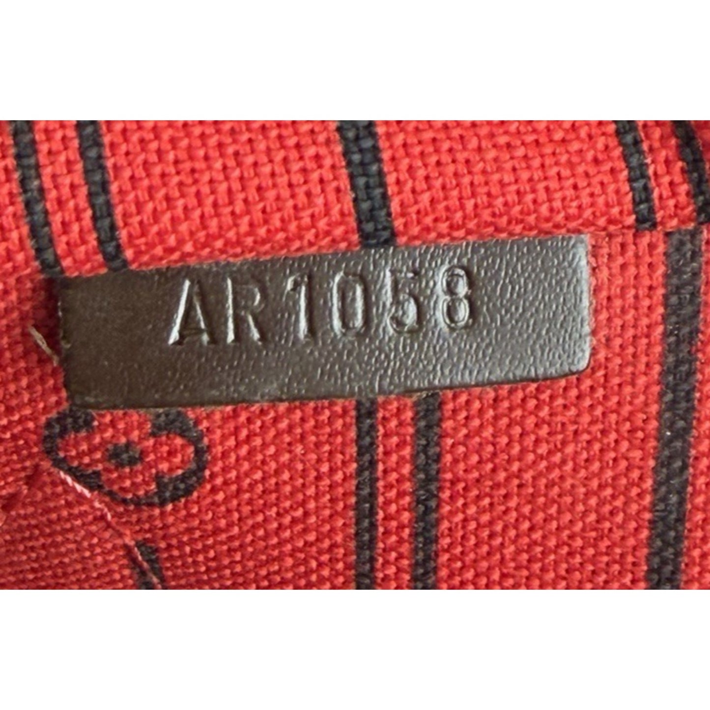 Louis Vuitton Neverfull MM Tote Bag in Damier Ebene Coated Canvas 2008 S