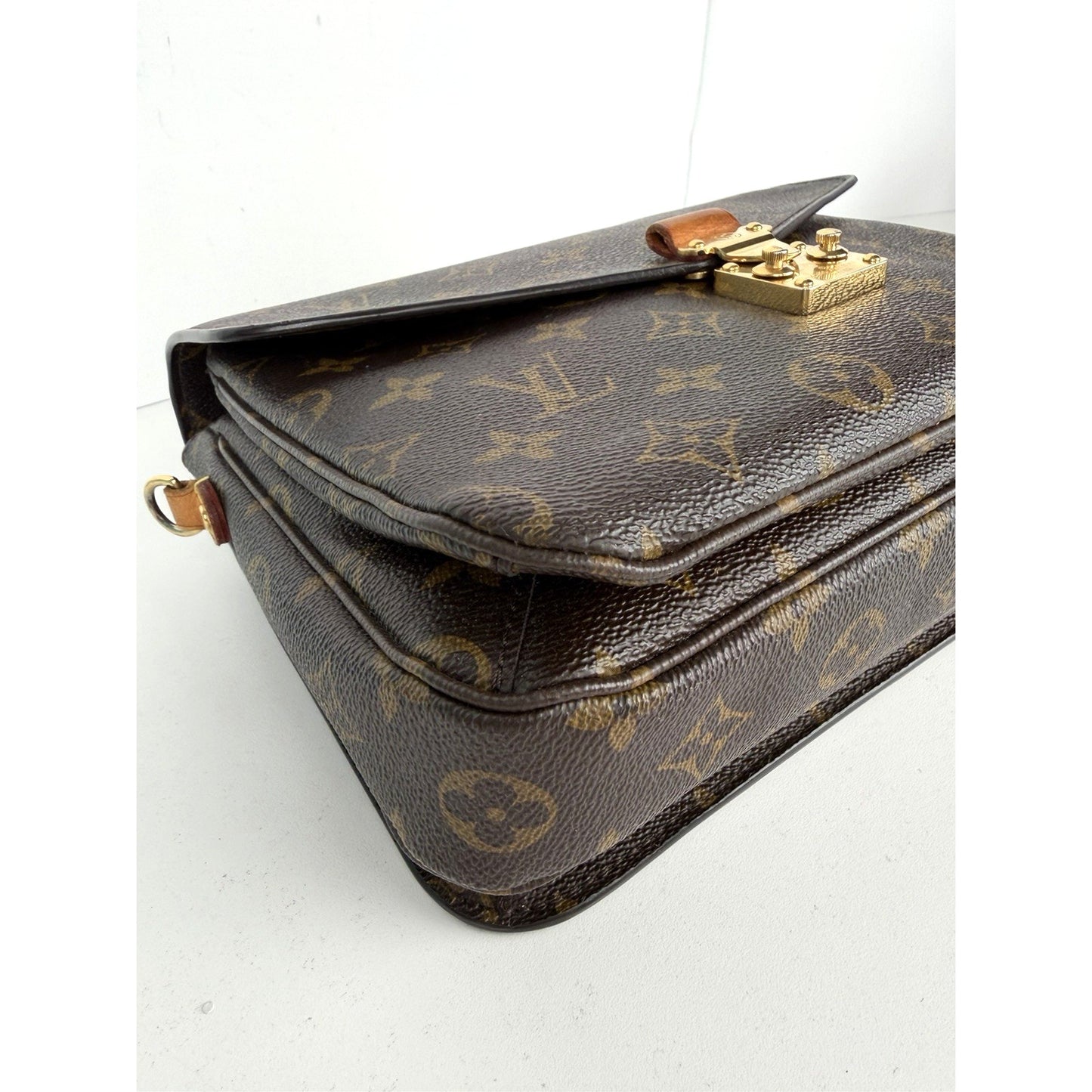 Louis Vuitton Pochette Metis Bag MM in Brown LV Monogram Coated Canvas 2017 C-1