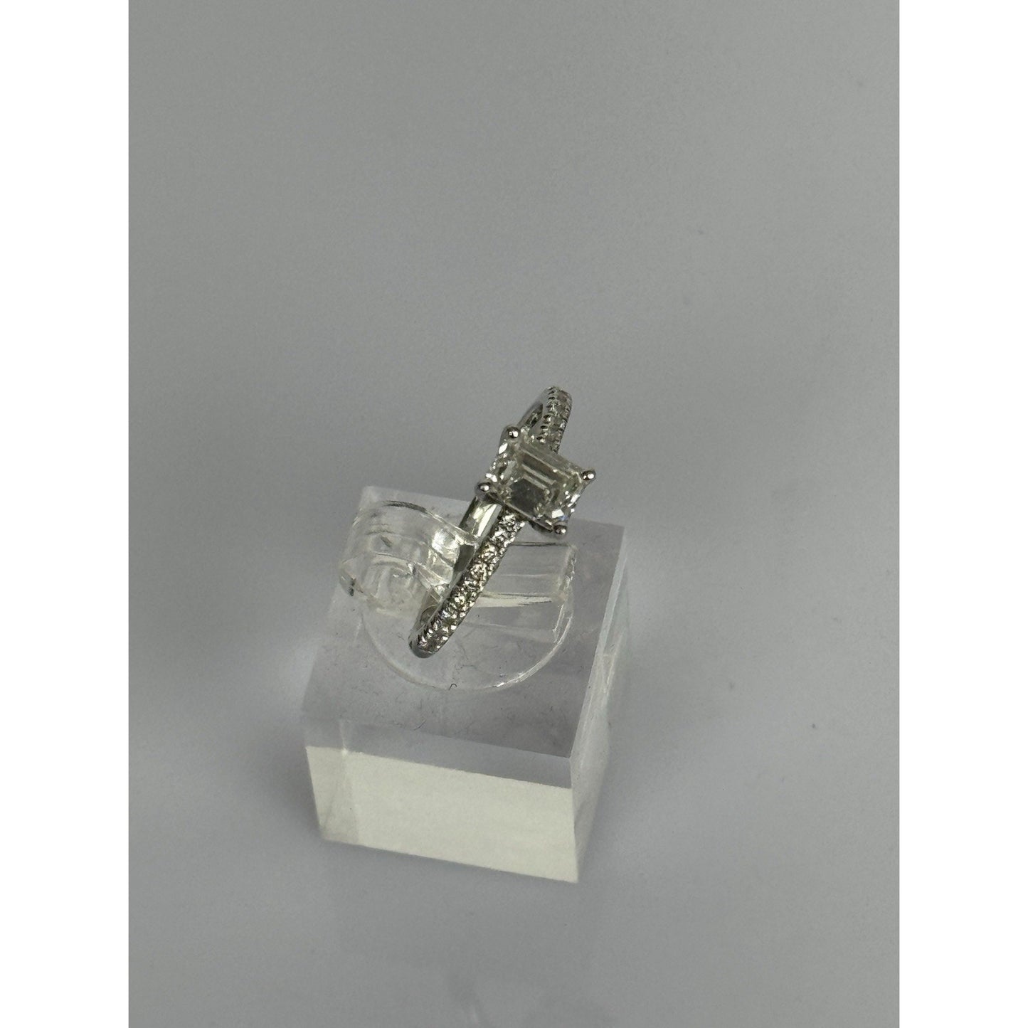Tiffany & Co. 0.98ct Emerald Diamond Ring H/VS1 GIA Pt900 - MSRP $11,500