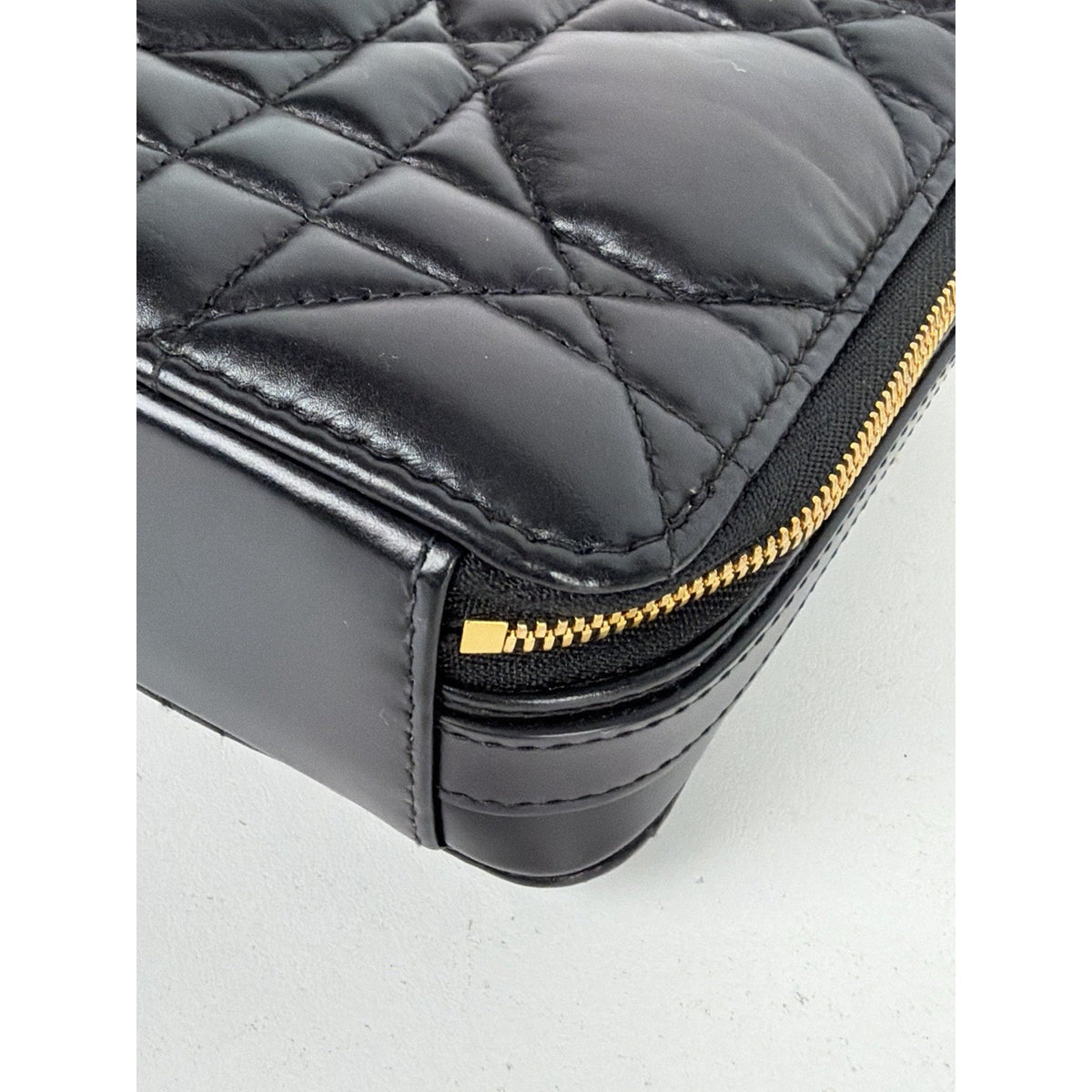 Christian Dior Caro Box Shoulder Bag in Black Quilted Macrocannage Leather E2