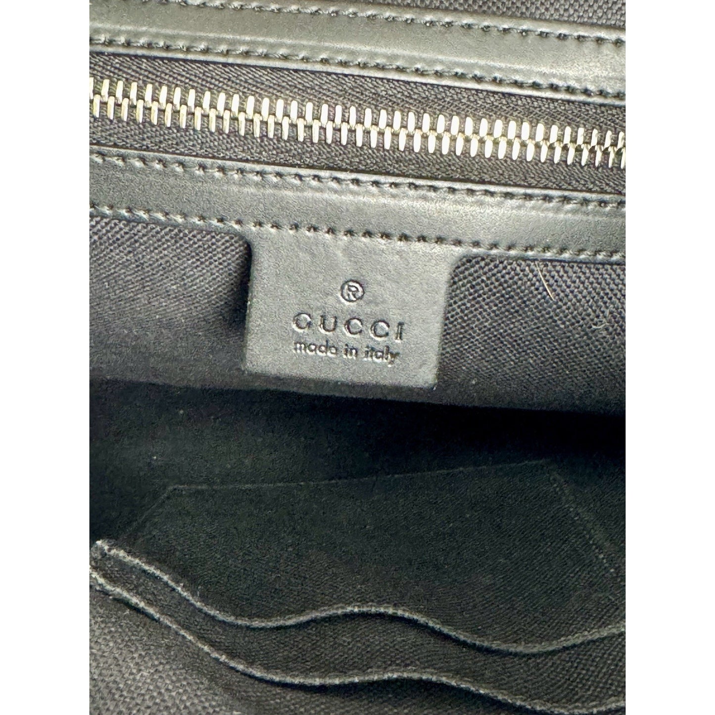 Gucci GG Supreme Gray Canvas Messenger Bag with Black Trim B-2