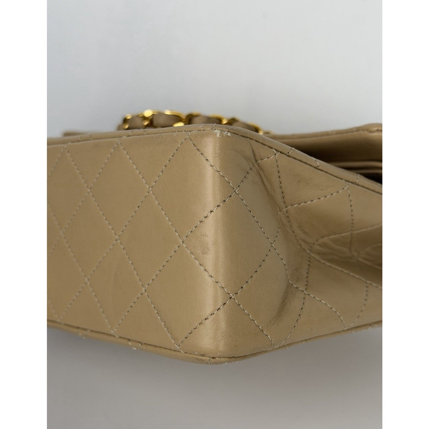 Chanel Vintage Medium Classic Flap Bag in Beige Lambskin Leather 1989-1991 F3