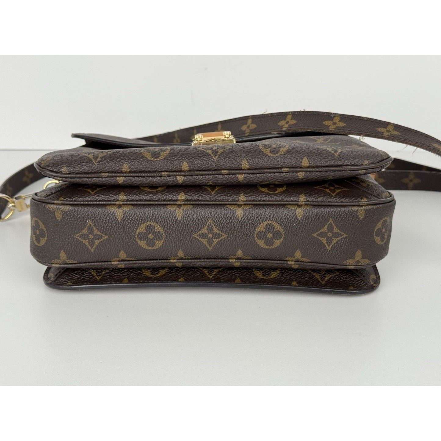 LOUIS VUITTON Pochette Metis Monogram Women's Shoulder Bag 2018 SD1158