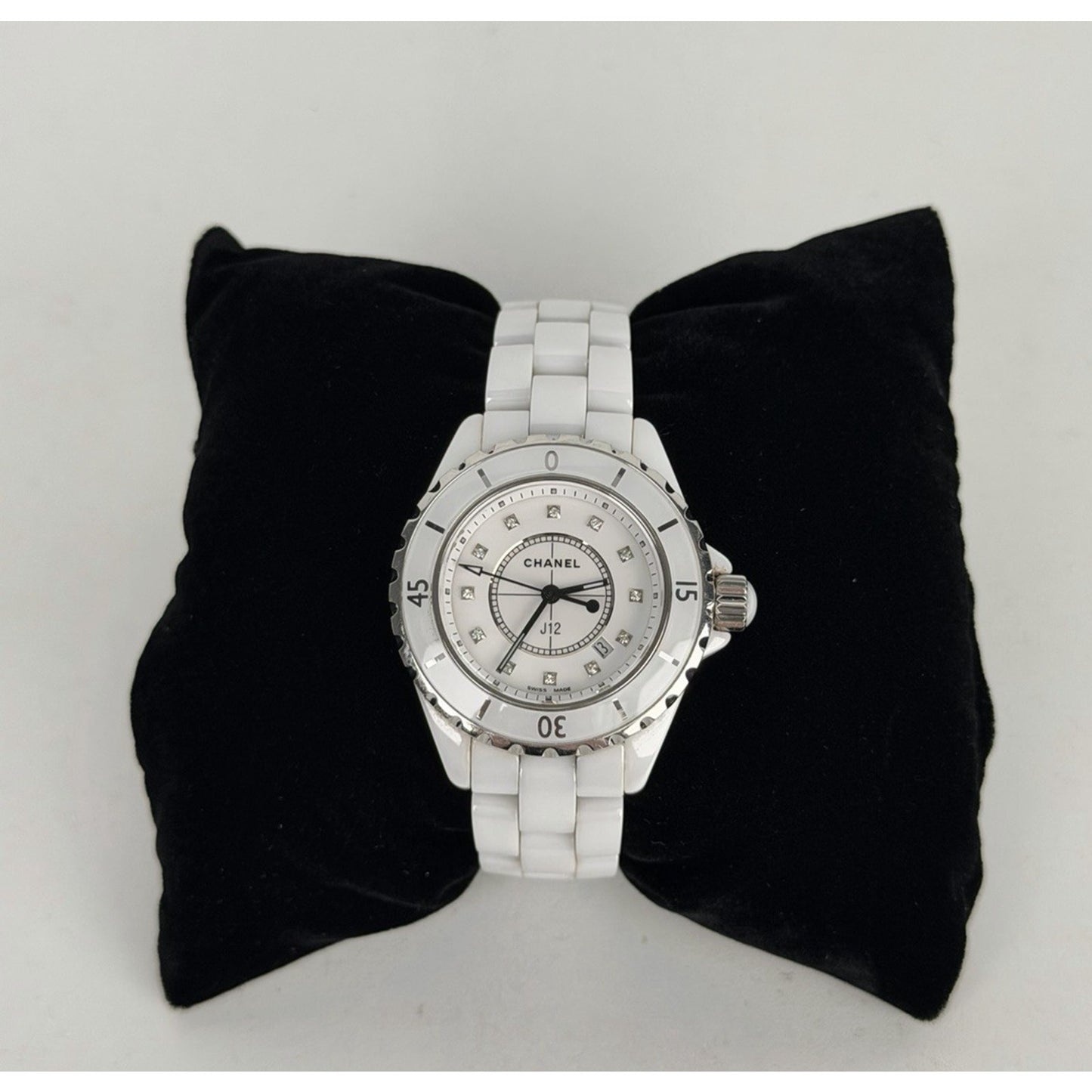 Chanel Watch J12 H1628 White Ceramic Quartz Diamond Hour Markers