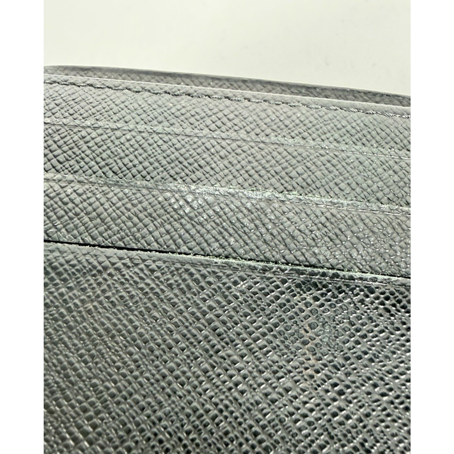 Louis Vuitton Bifold Multiple Wallet in Damier Graphite Canvas 2010