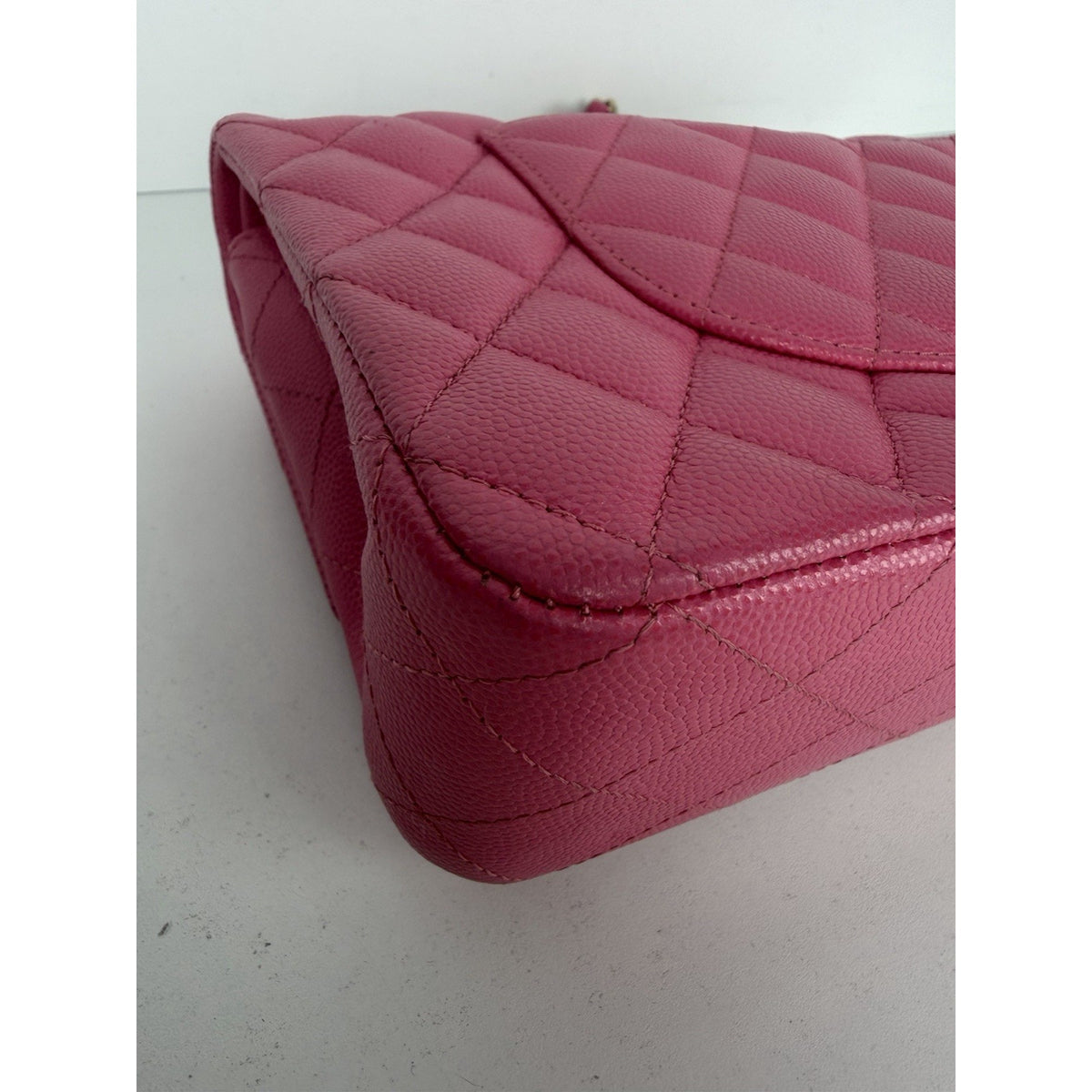 Chanel Classic Double Flap Shoulder Bag Medium in Pink Caviar Leather 2019 YE-1