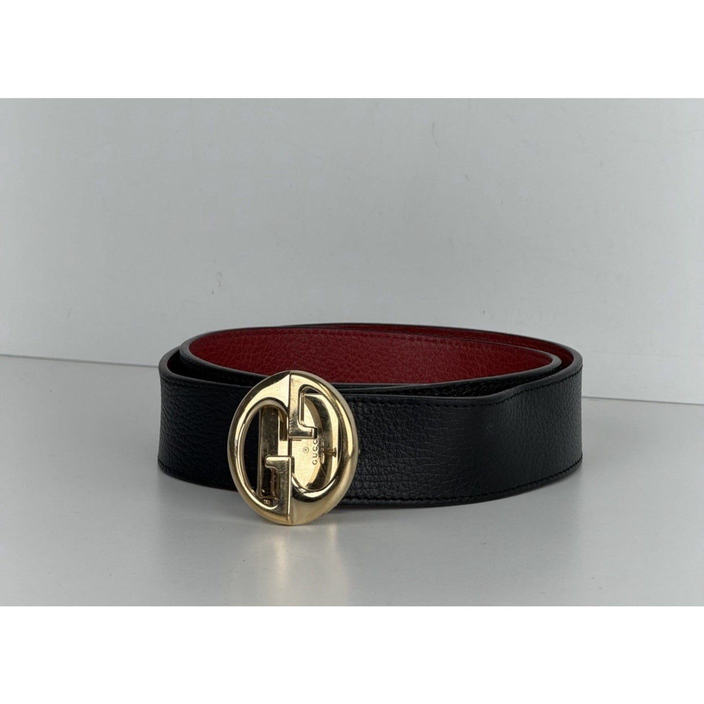 Gucci Reversible Leather Belt Textured Black Gold-Tone GG buckle 85/34 K1