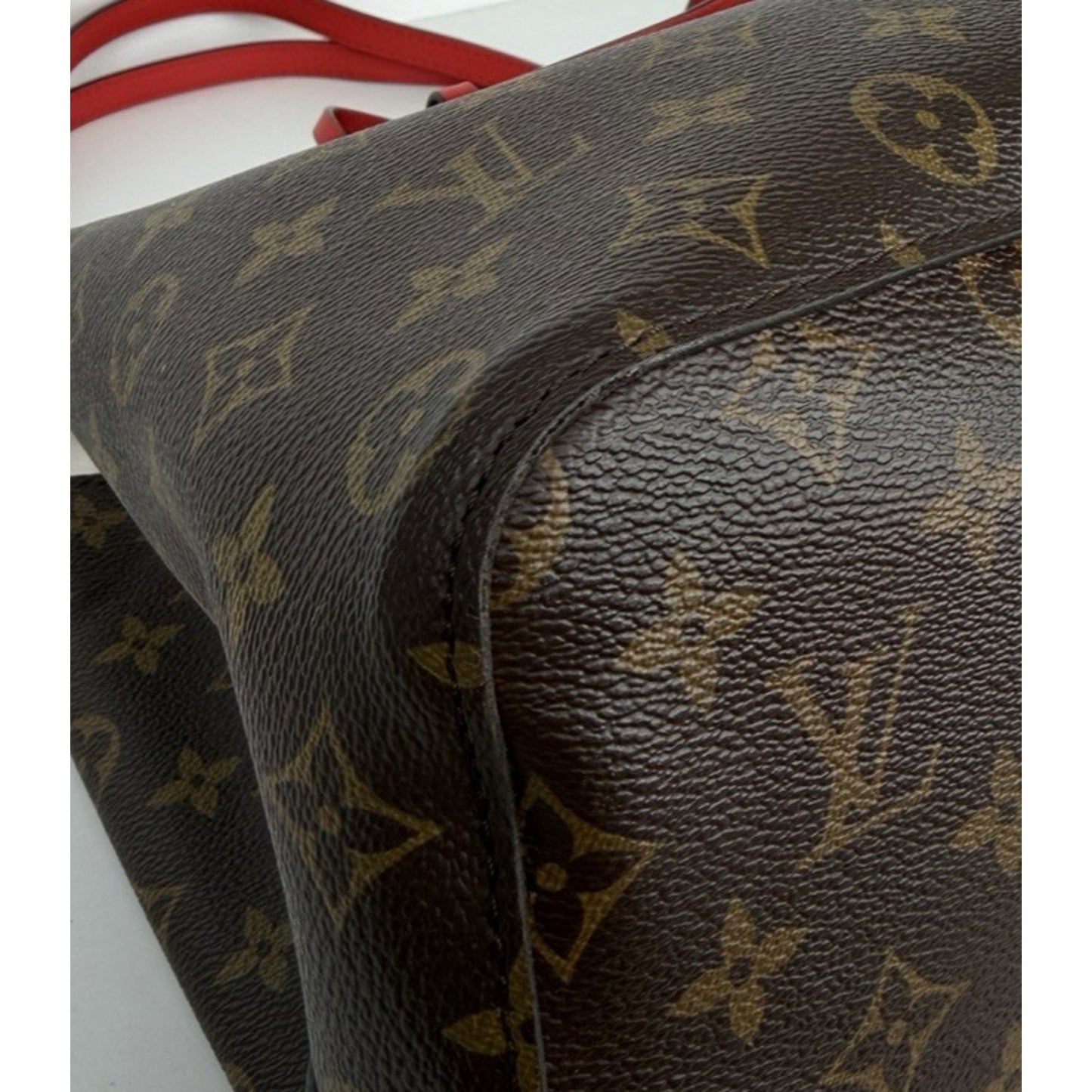 Louis Vuitton NeoNoe MM Bucket Bag in Monogram Coated Canvas 2017 L-4