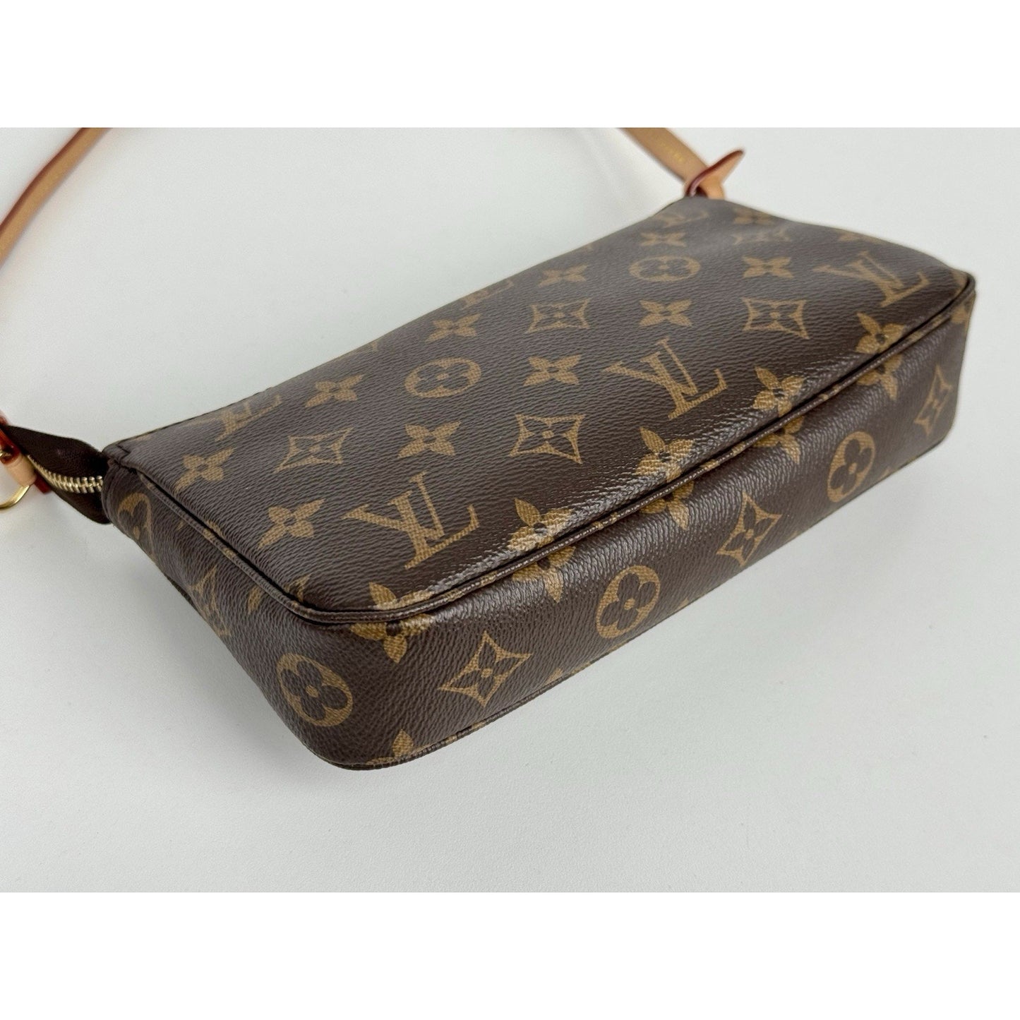 Louis Vuitton Pochette Accessoires Monogram Canvas Bag B-9