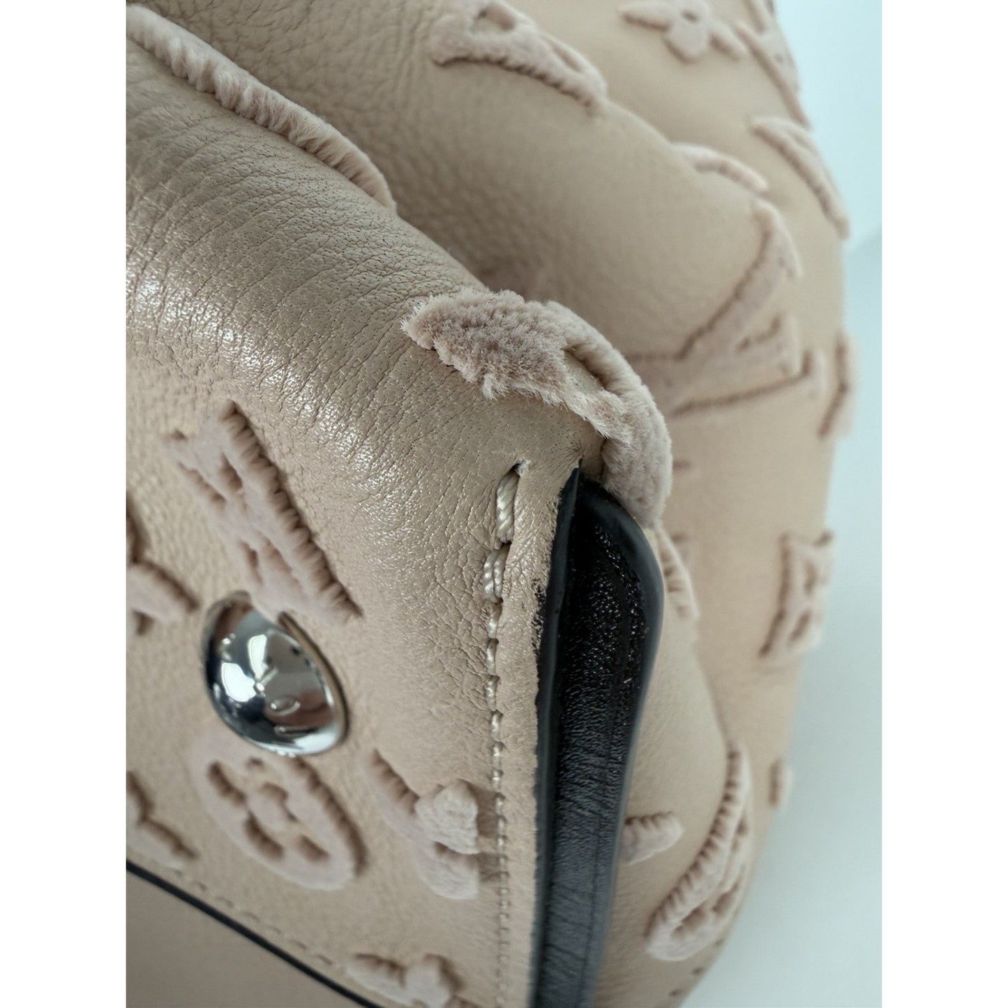 Louis Vuitton W Tote Bag Veau Cachemire Calfskin Plush Velour Monogram 2015 E2