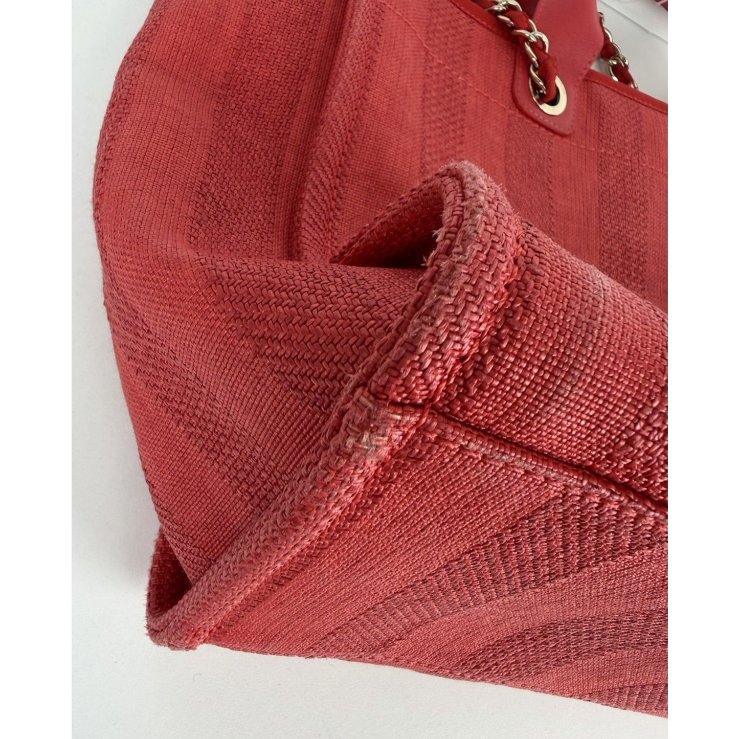 Chanel Deauville Tote Bag Medium Red Canvas with Champagne-Tone Hardware 2019 C6