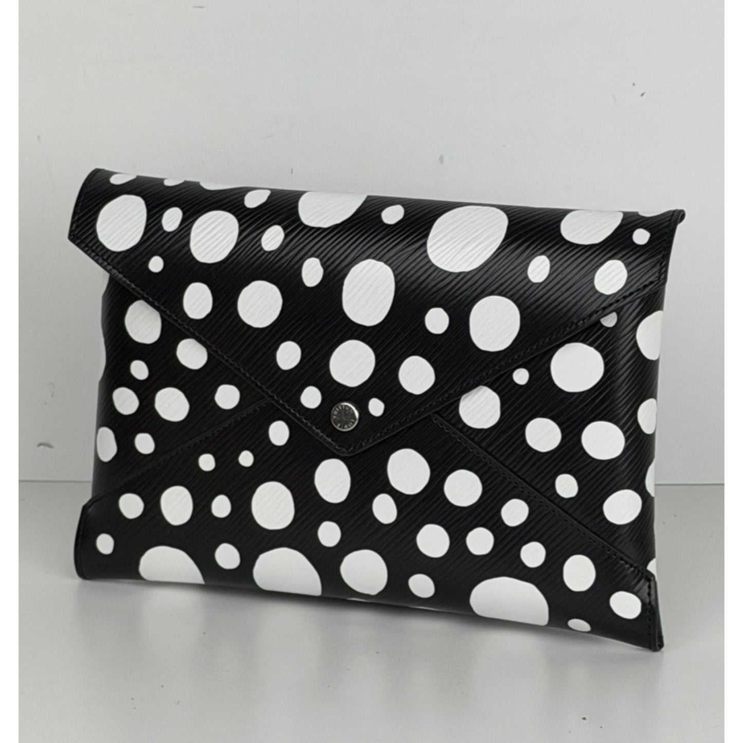 Louis Vuitton x Yayoi Kusama Kirigami Pochette Bag in Polka Dot Epi Leather B1