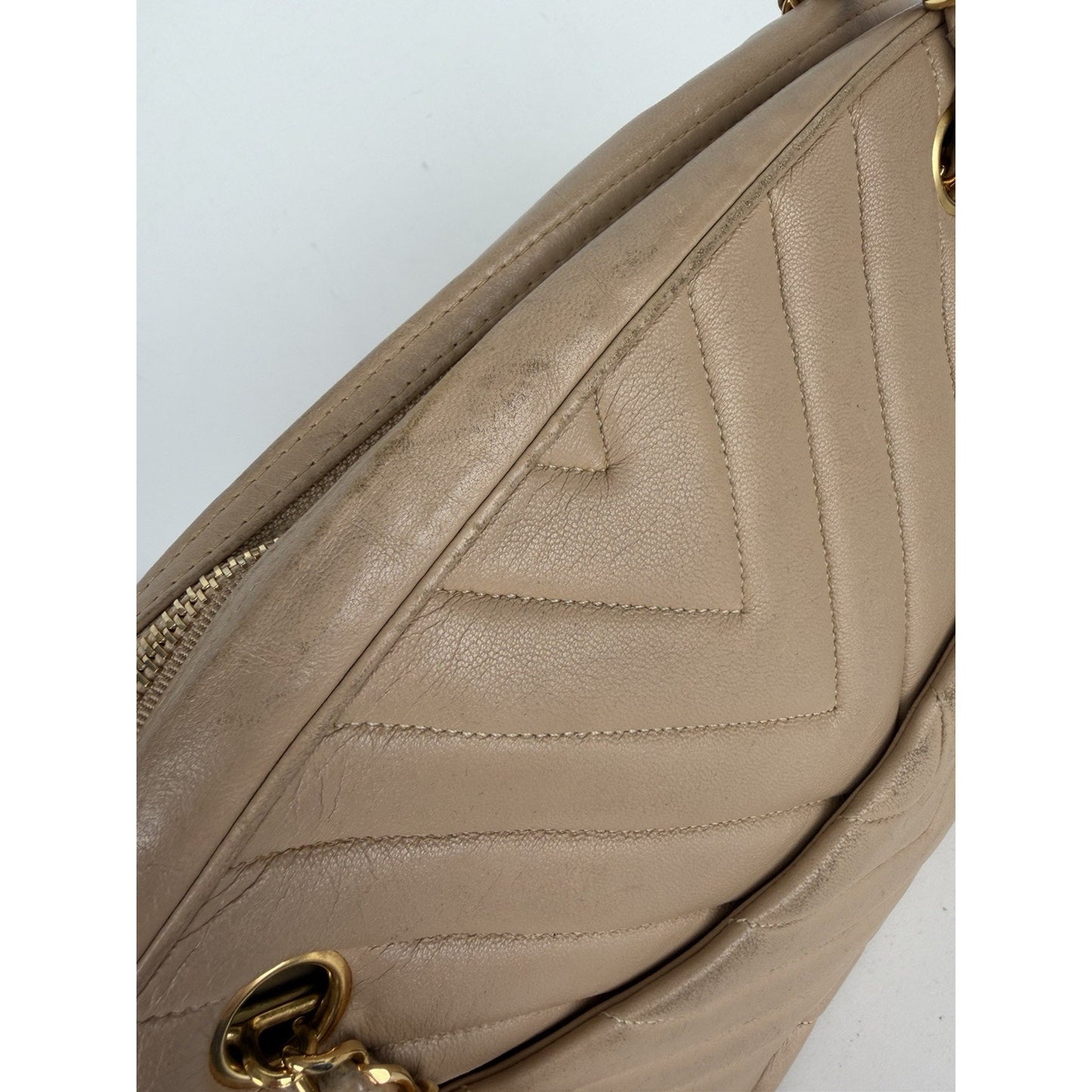 Chanel Chevron Camera Shoulder Bag Vintage in Beige Leather 1989 – 1991 S04