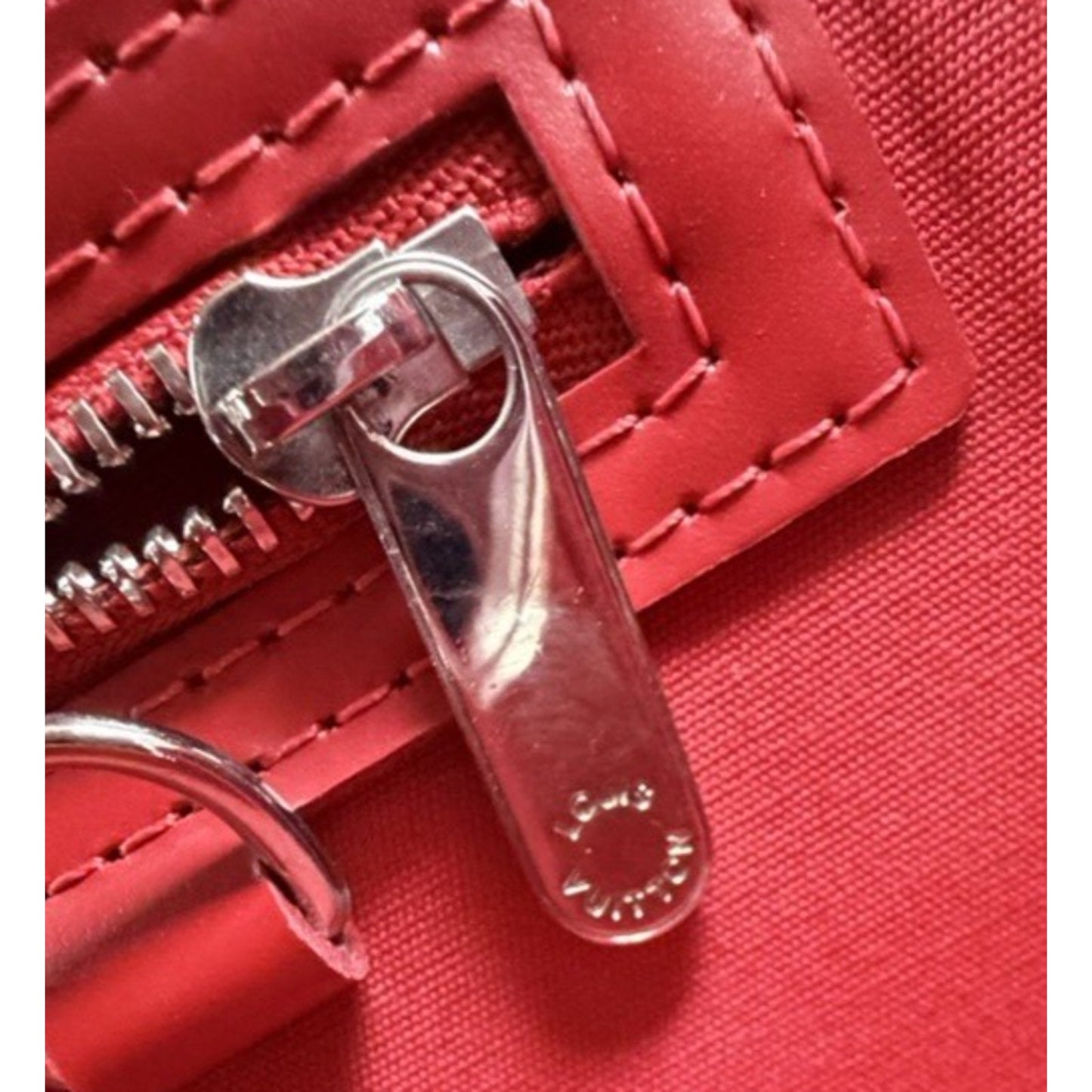 Louis Vuitton Brea MM Shoulder Bag in Red Bright Red Epi Leather 2012 S