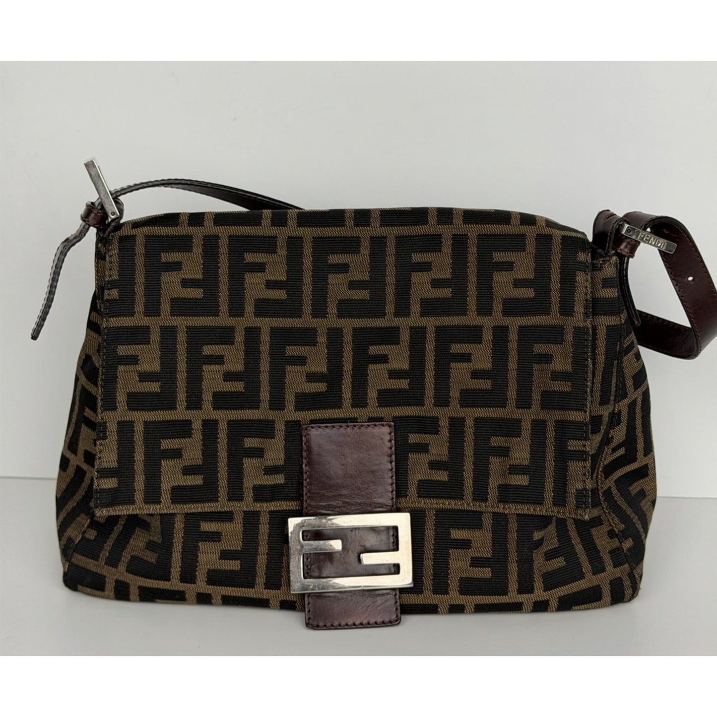 Fendi Zucca Mama Baguette Tobacco Medium Shoulder Bag in Brown Canvas E1