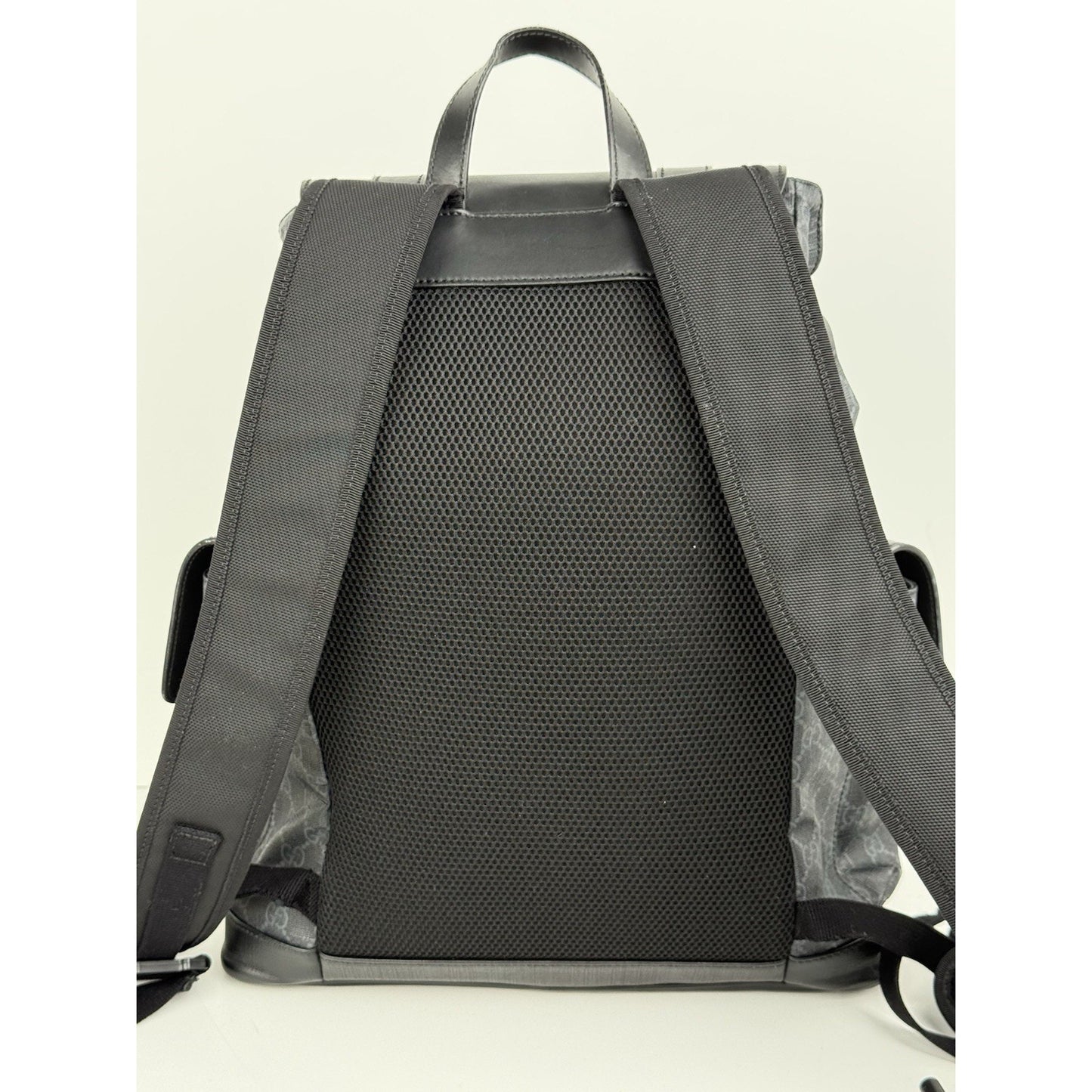 GUCCI GG Supreme Black Canvas Backpack