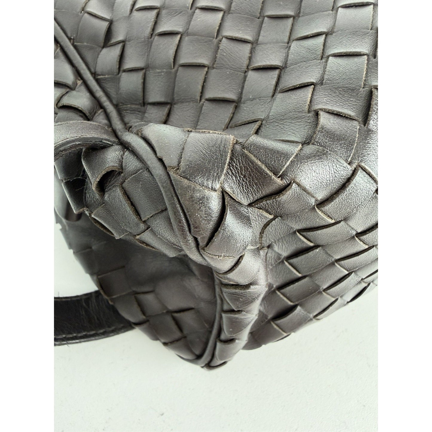 Bottega Veneta Toiletry Case Wrist Bag in Dark Brown Intrecciato Leather S-07