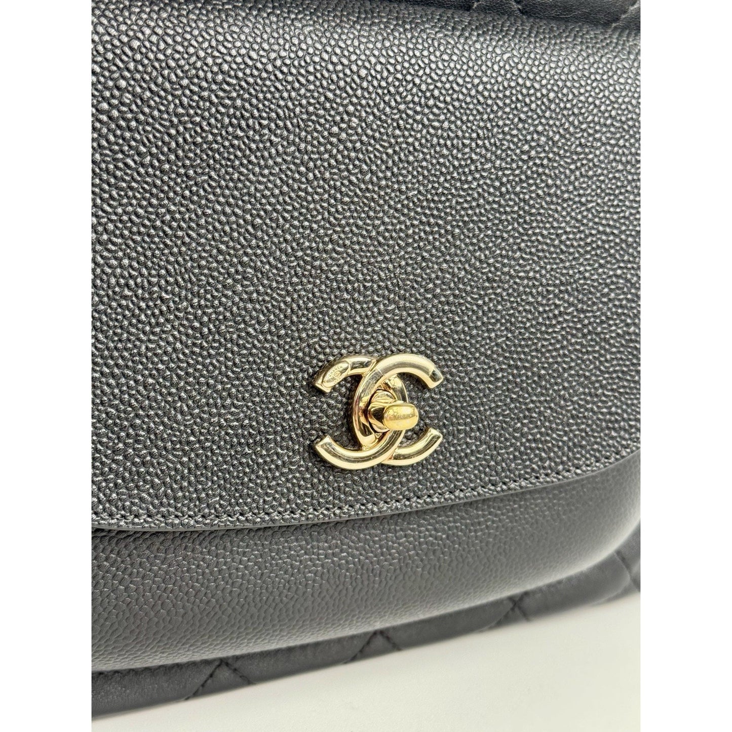 Chanel CC diamond-quilted tote bag in black calfskin & caviar leather
