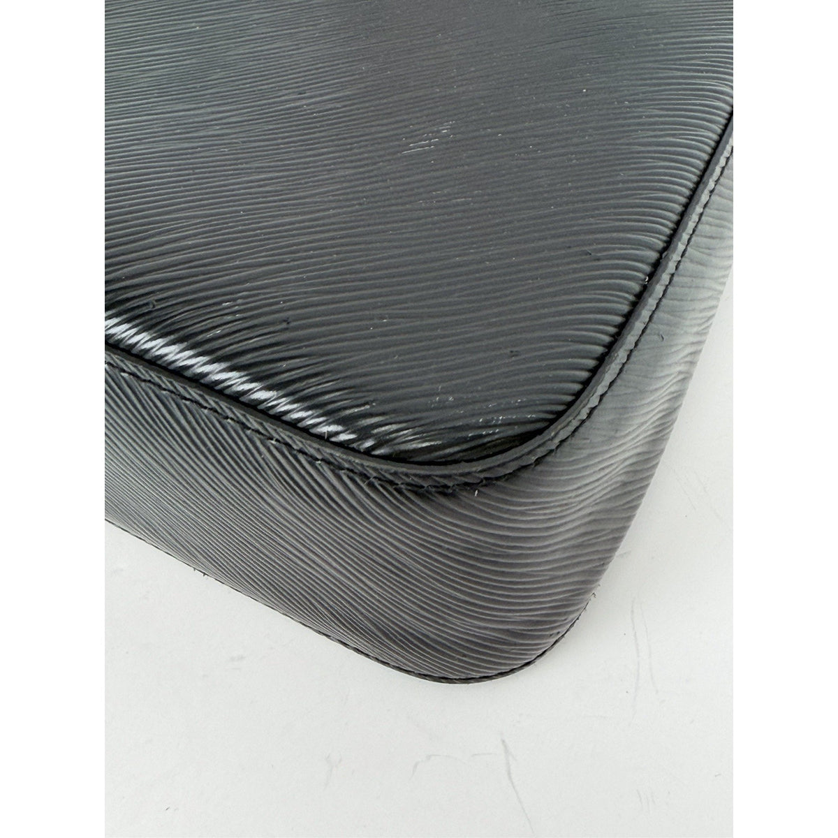 Louis Vuitton Marelle Bag in Black Epi Leather with Coin Monogram Pouch NFC C-3
