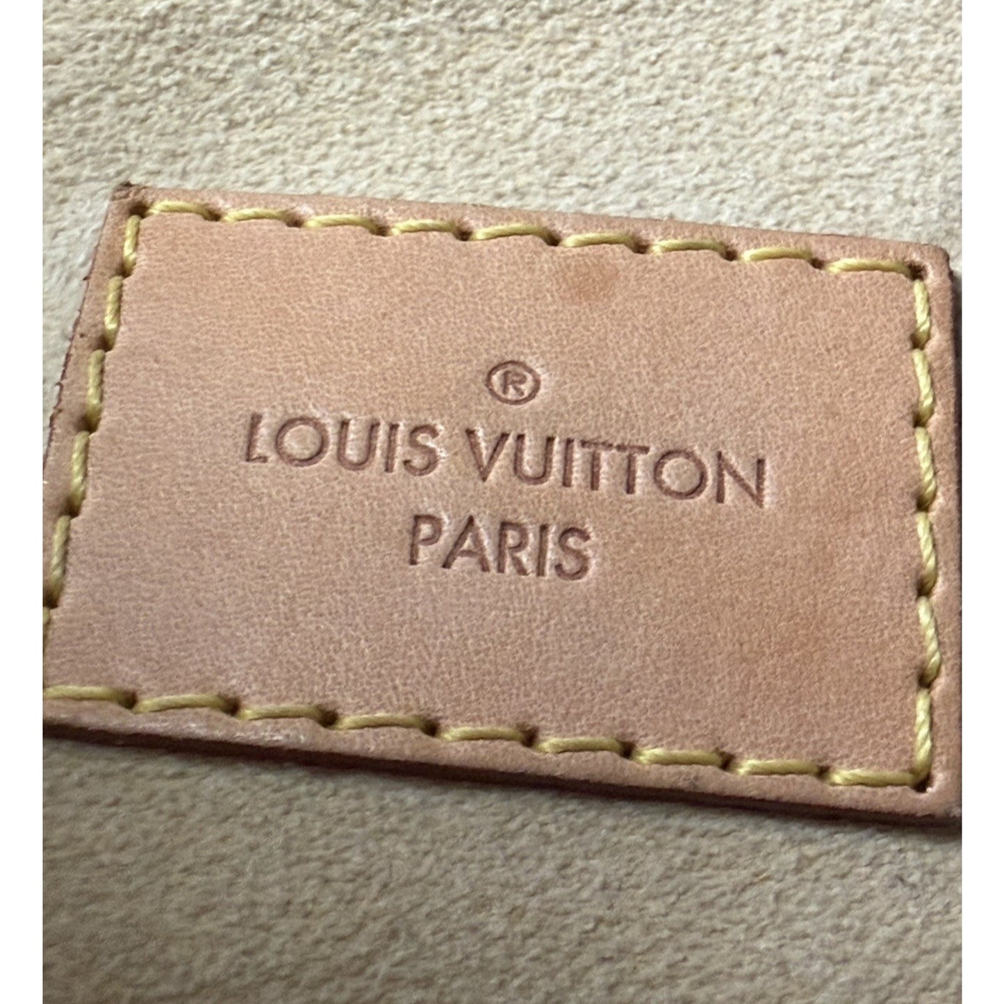 Louis Vuitton Artsy MM Hobo Bag in Brown LV Monogram Coated Canvas 2016 S