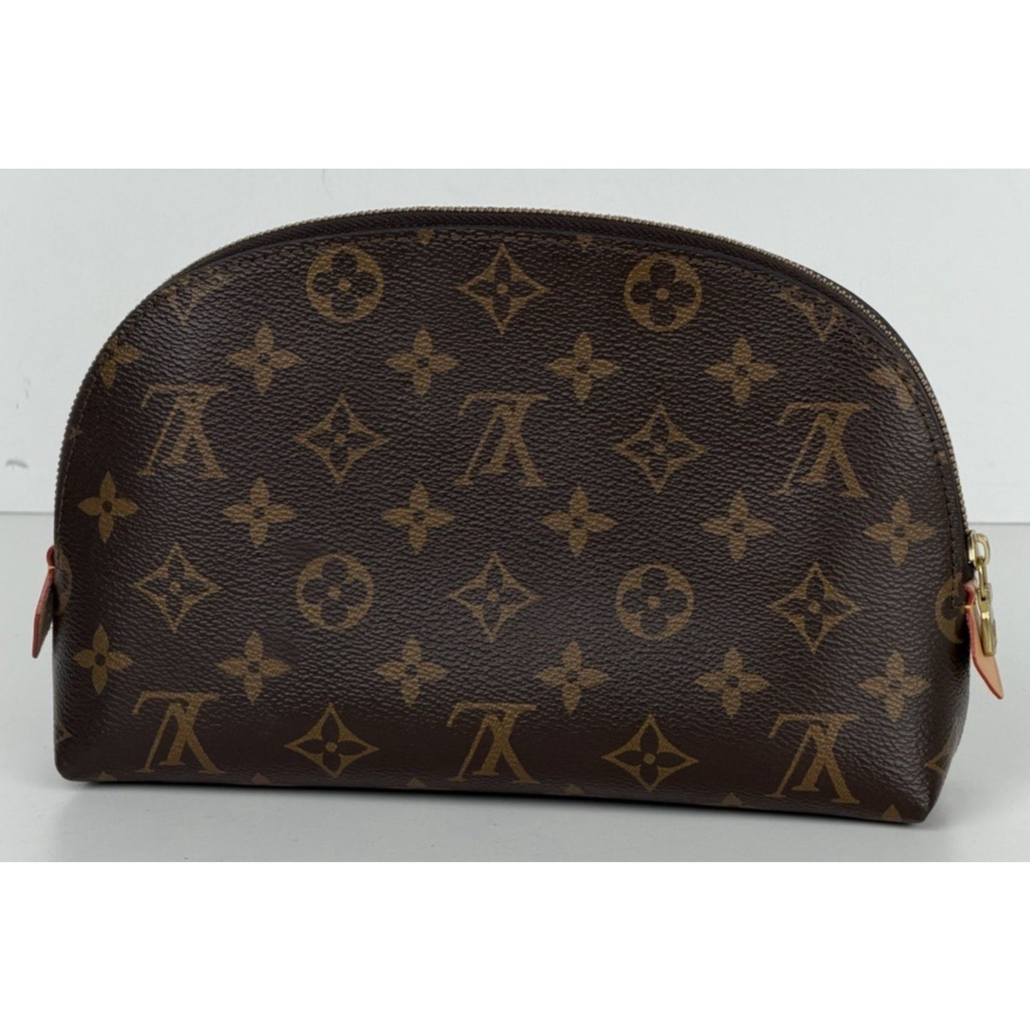 Louis Vuitton Monogram Cosmetic Pouch Bag MM in Coated Canvas 2023 S-07