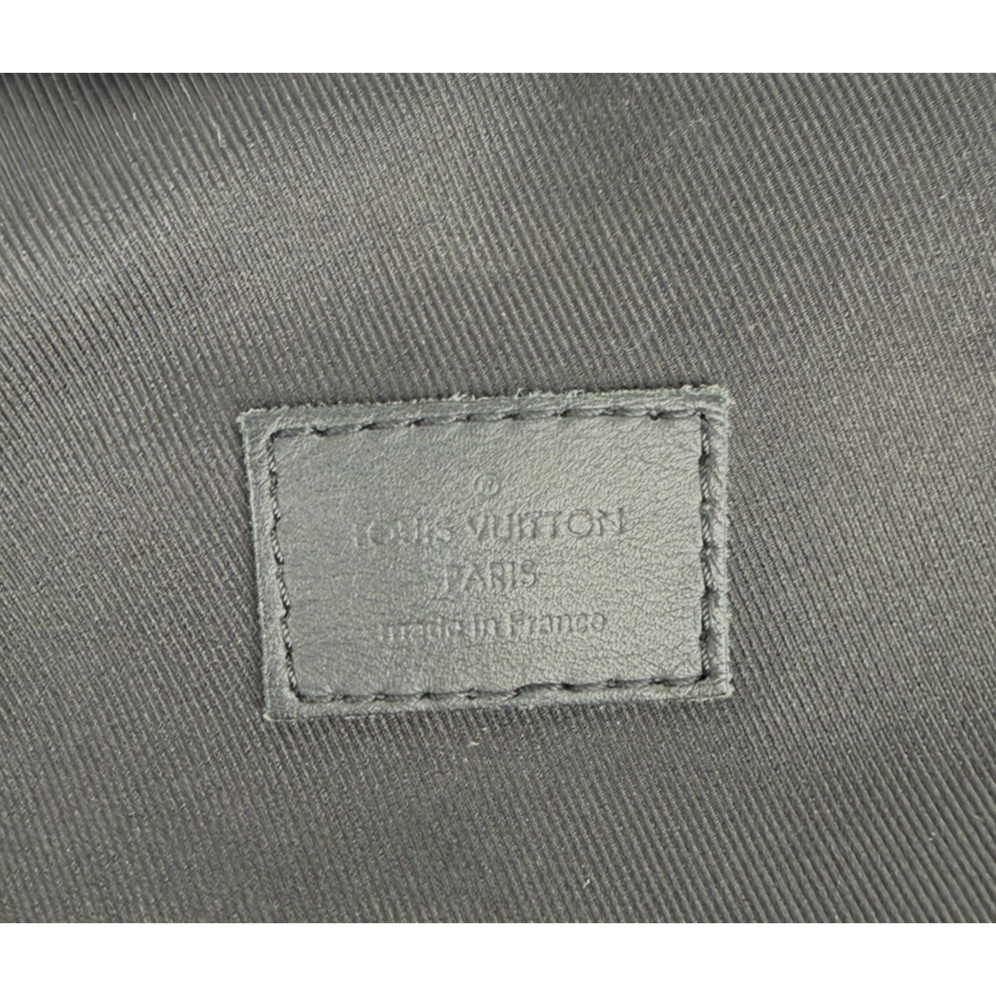 Louis Vuitton Avenue Sling Mens Crossbody Bag in Damier Black Infiniti 2018 S