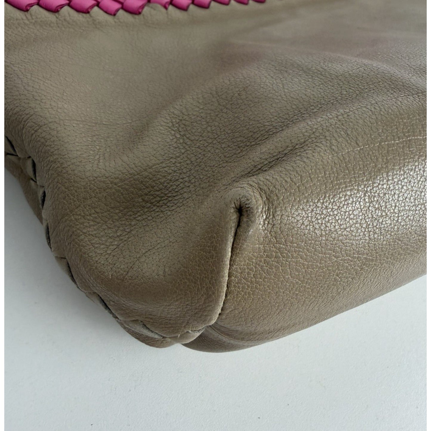 Bottega Veneta Intrecciato Handbag in Beige with Woven Pink Trim S