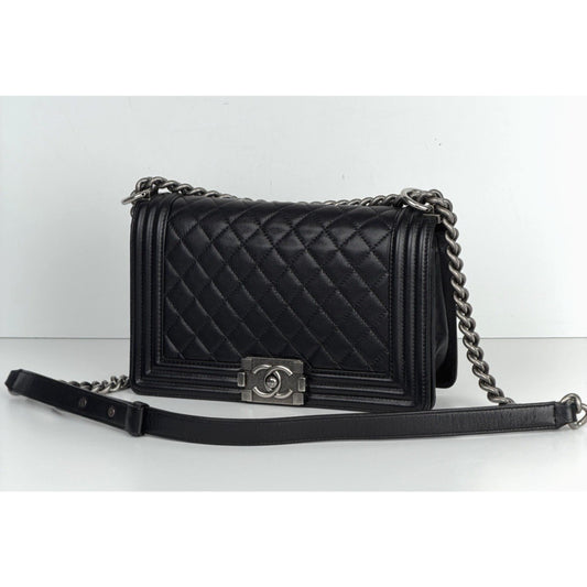 CHANEL Boy Flap Shoulder Bag Black Caviar Quilted Leather Medium 2019 C6