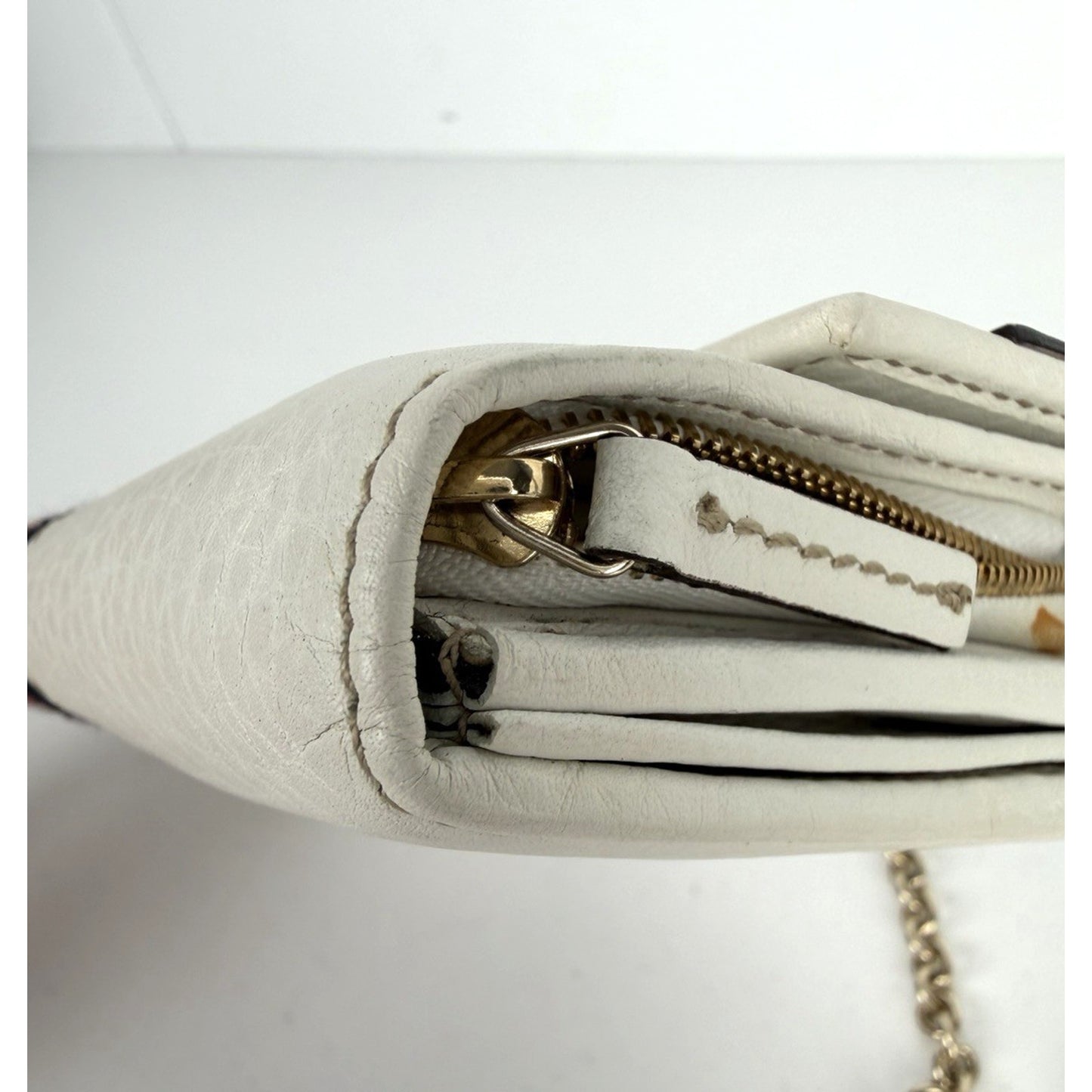 Gucci Horsebit Chain Clutch Web Wallet in White Leather Gold-Tone Hardware