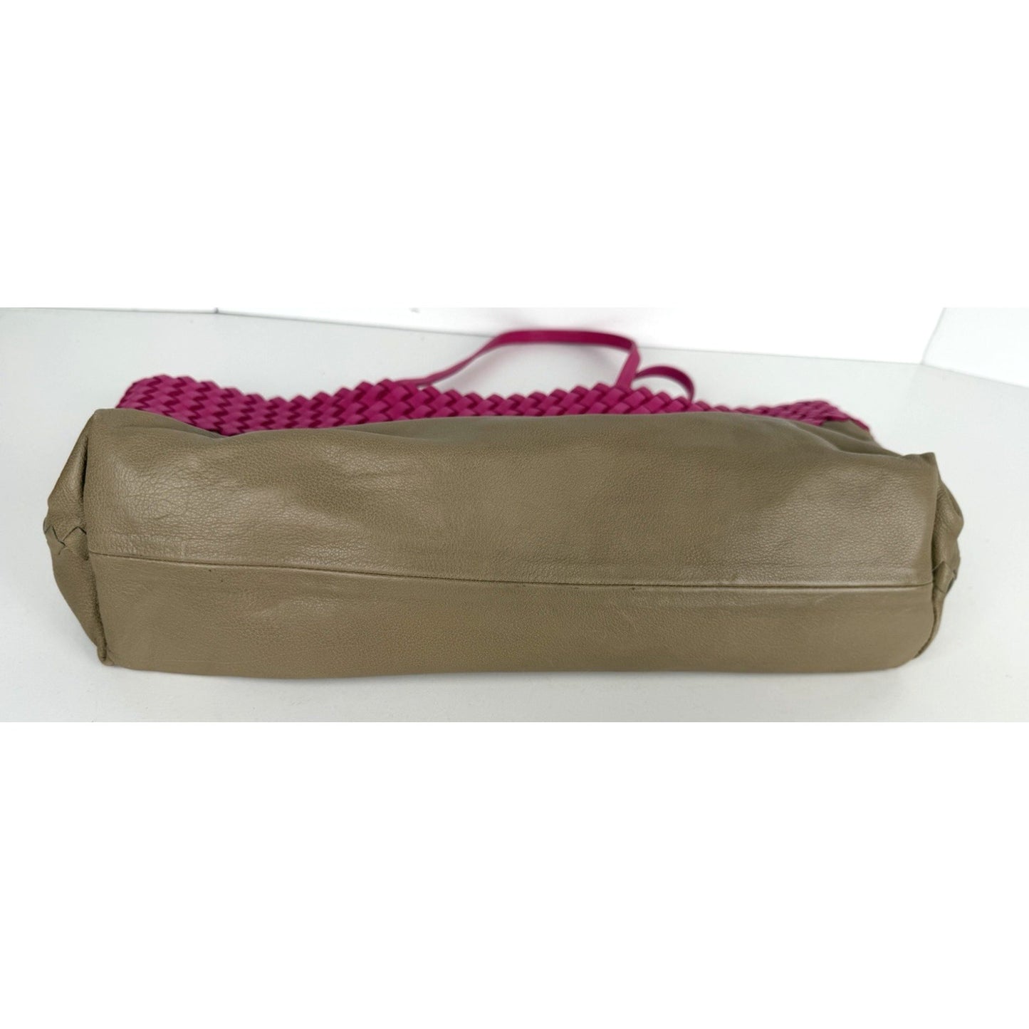 Bottega Veneta Intrecciato Handbag in Beige with Woven Pink Trim S