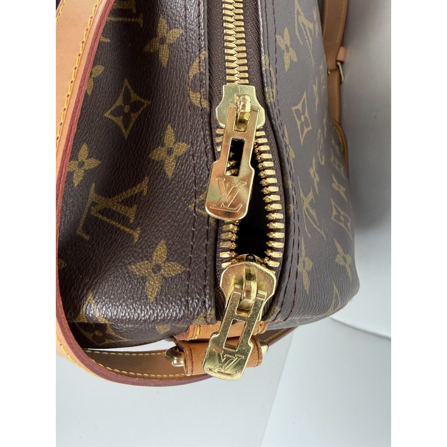 Louis Vuitton Monogram Keepall Travel Duffle Bag 55 in LV Monogram Canvas 2000 S
