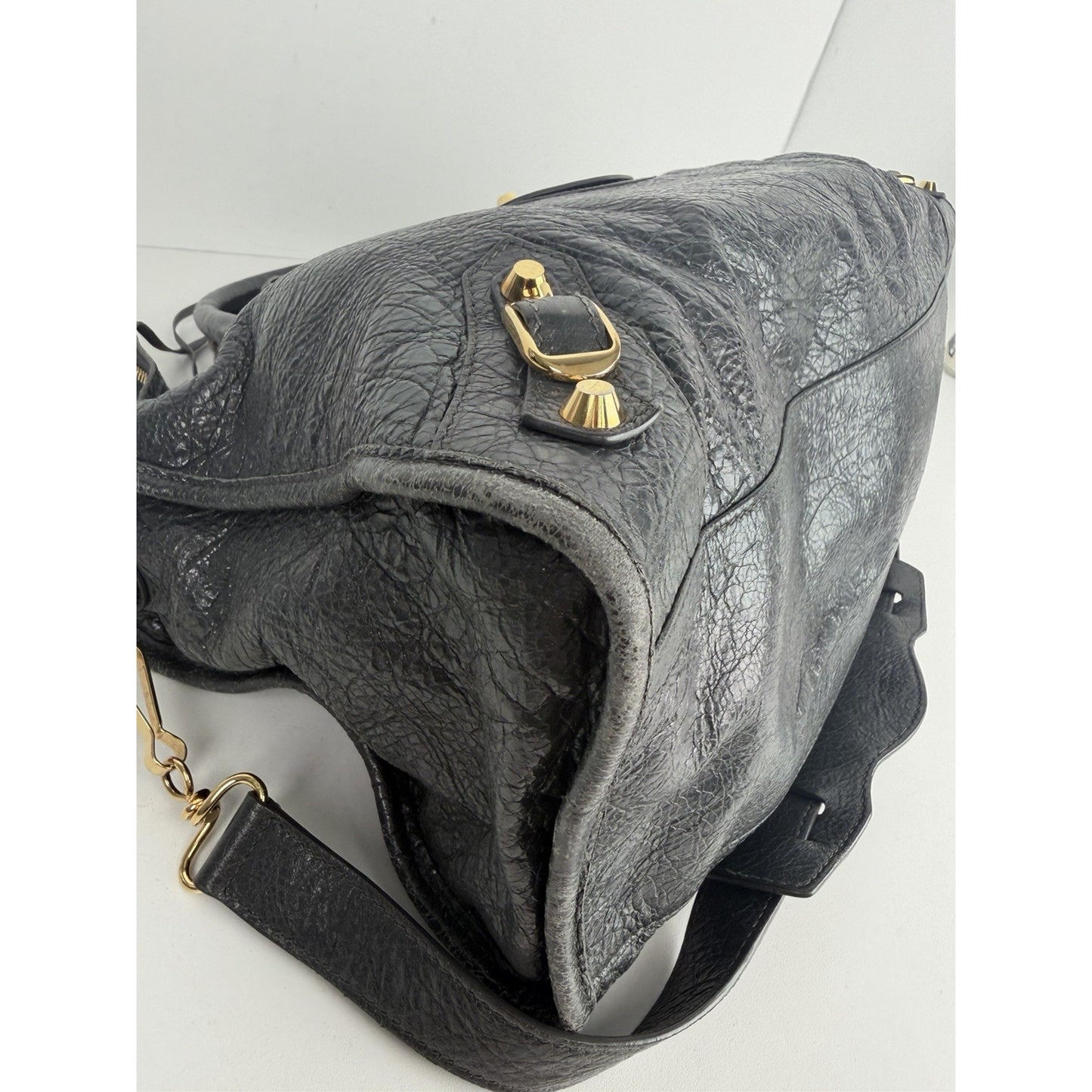 Balenciaga Classic City Shoulder Bag in Gray Textured Leather Medium S