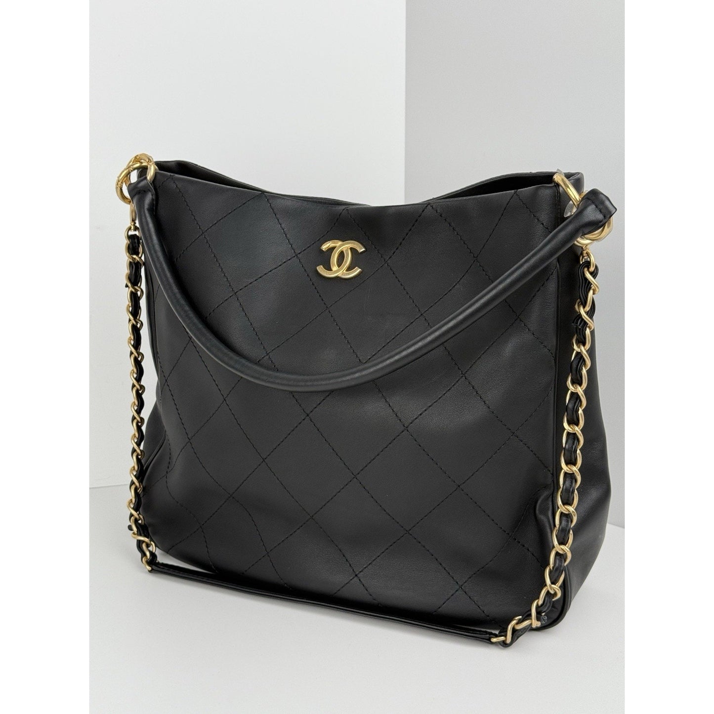 Chanel Black Quilted Leather Chains Strap Gold Hardware Hobo Bag