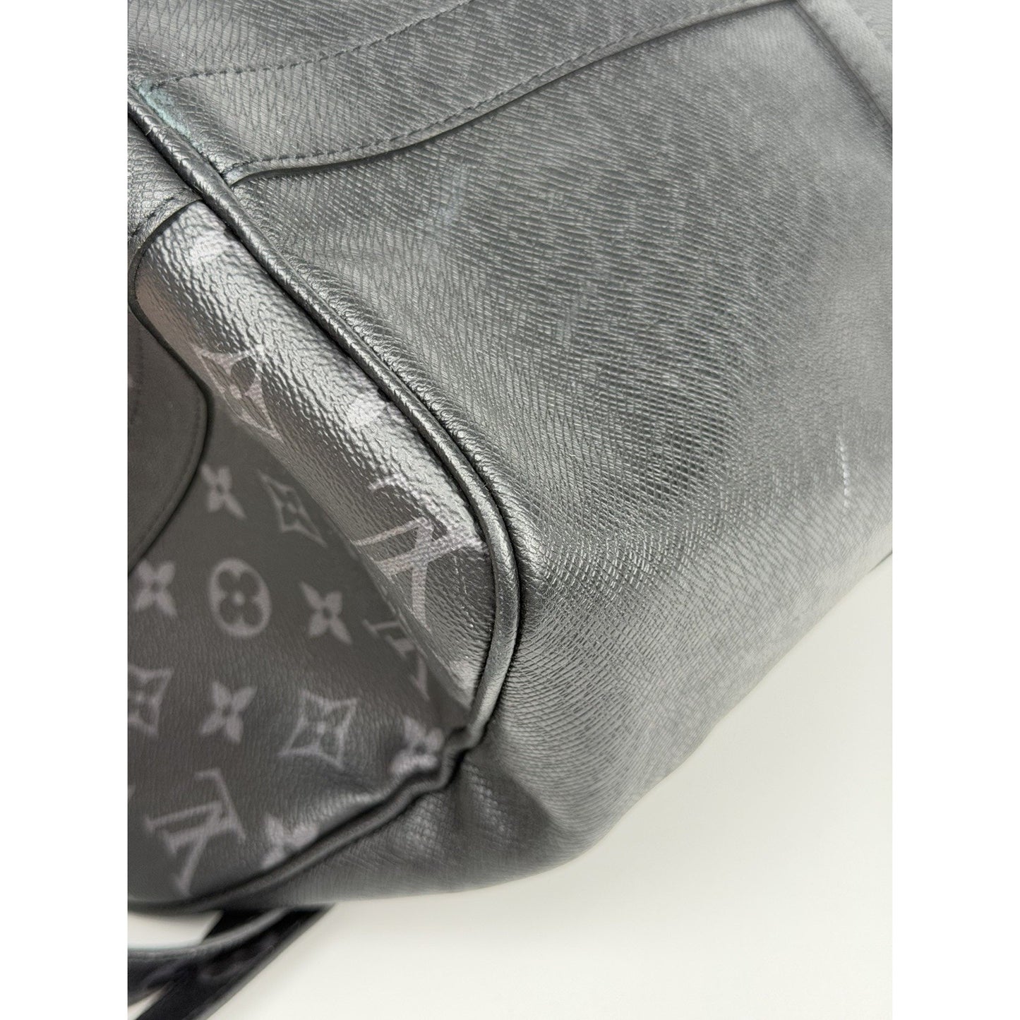Louis Vuitton Keepall Bandouliere 50 Monogram Eclipse & Black Taiga Leather