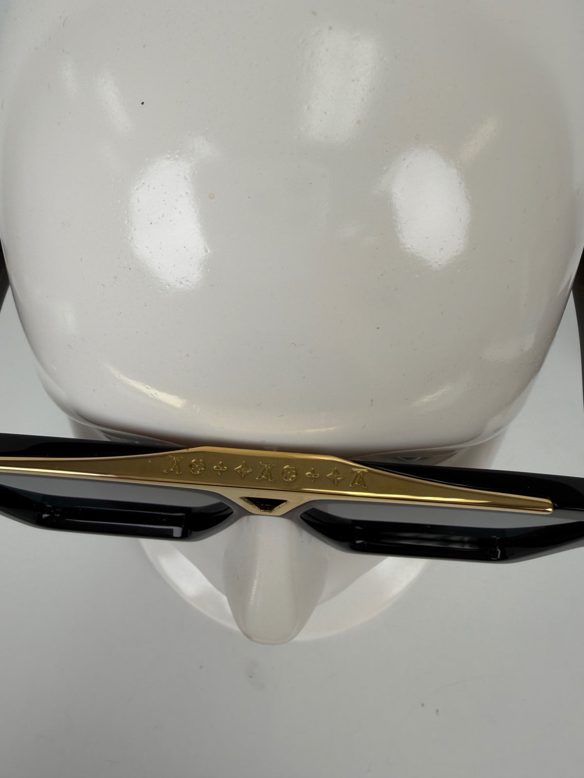 Actual item photograph — Louis Vuitton Z1502W sunglasses
