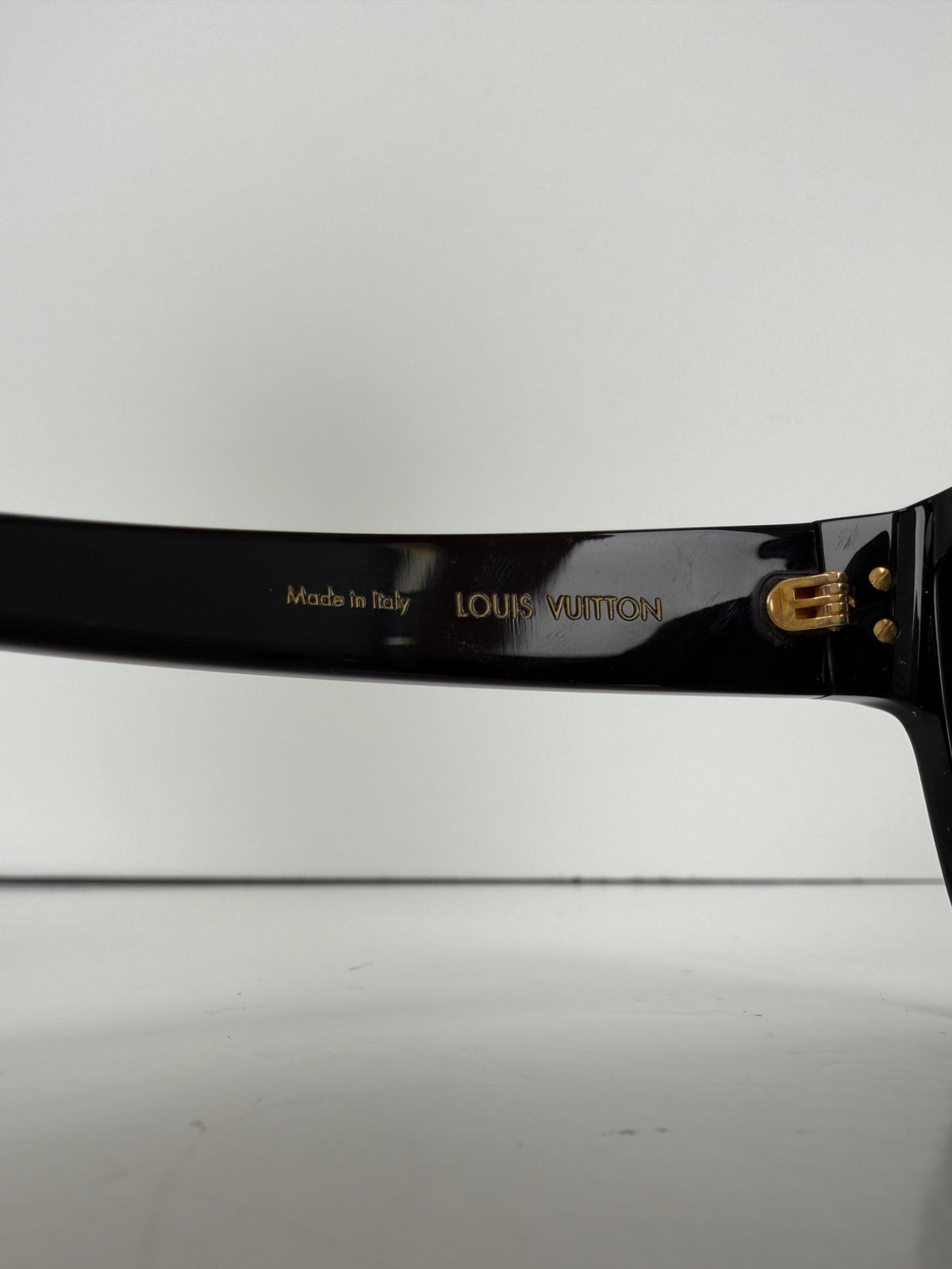 Actual item photograph — Louis Vuitton Z1502W sunglasses