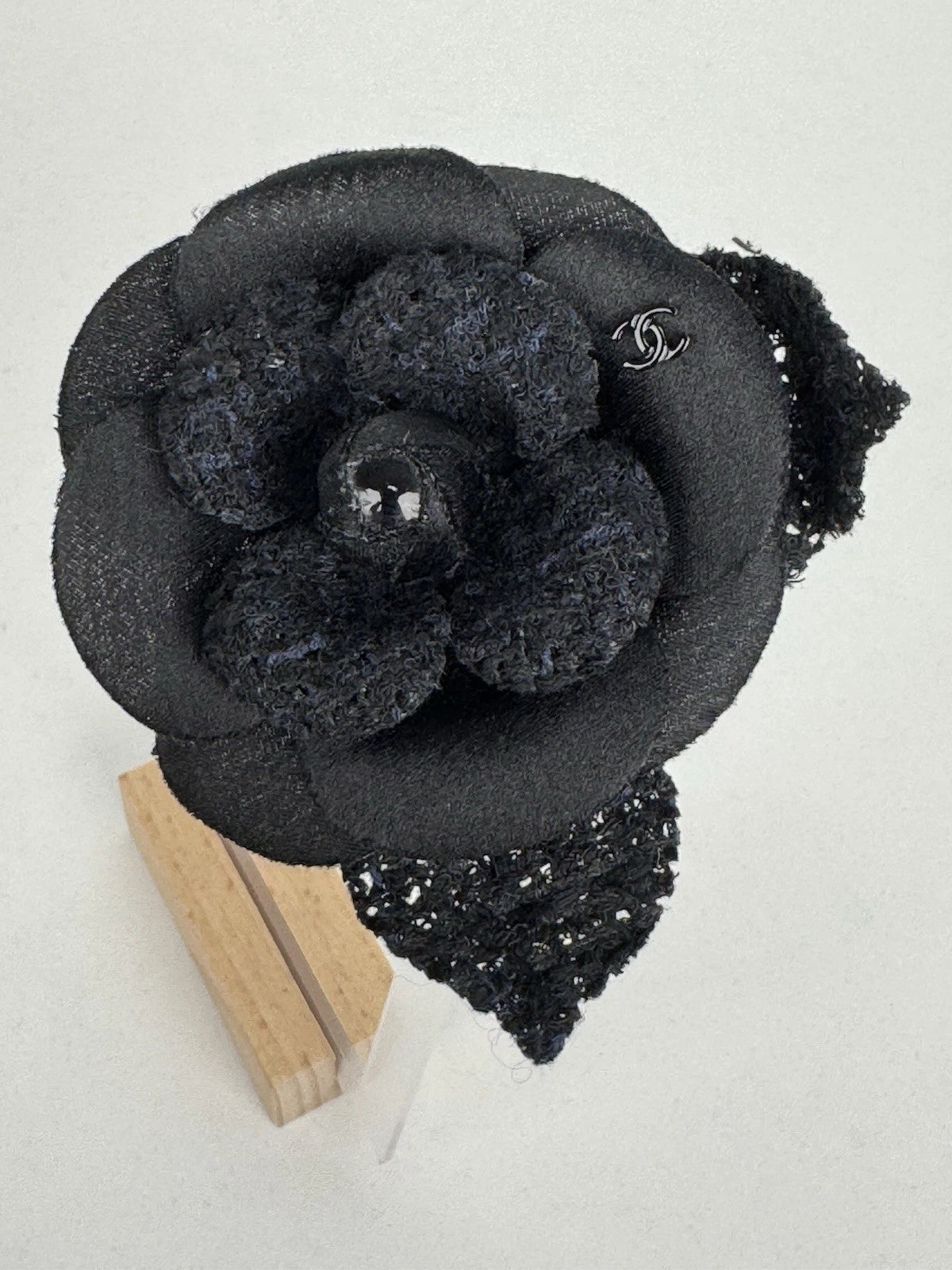 CHANEL Tweed Fabric Camellia Pin Brooch Navy Blue Black R-1